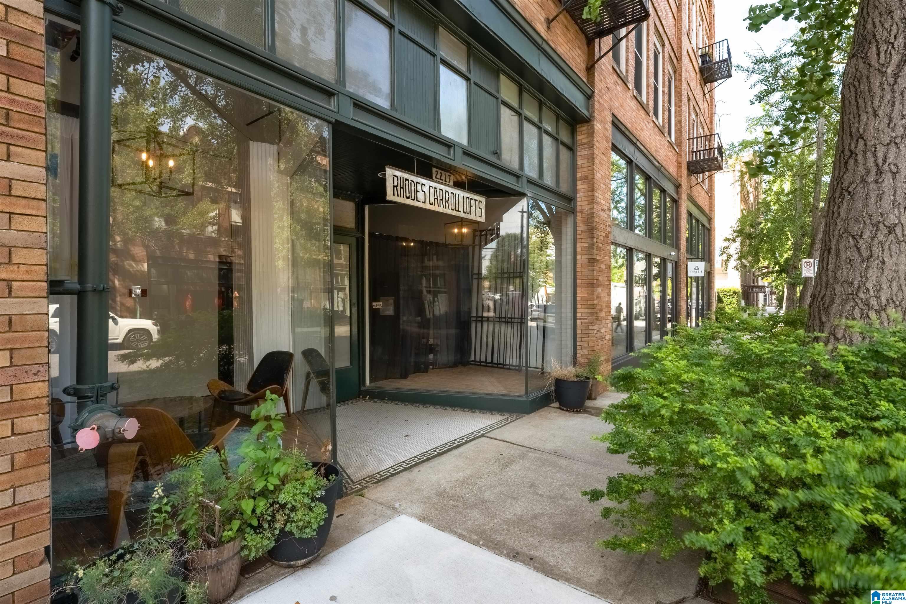2217 2ND AVENUE 303