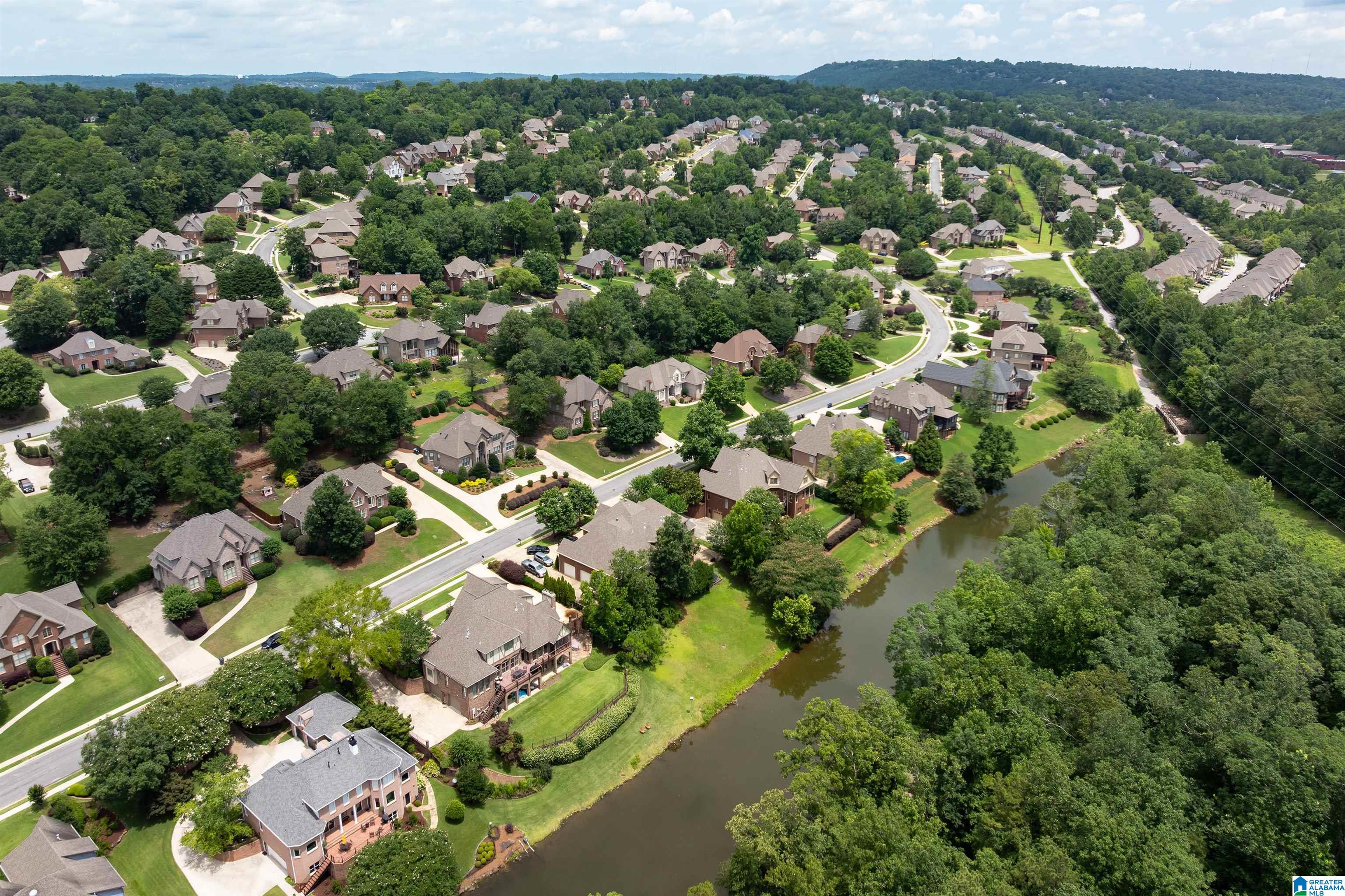 5232 LAKE CREST CIRCLE