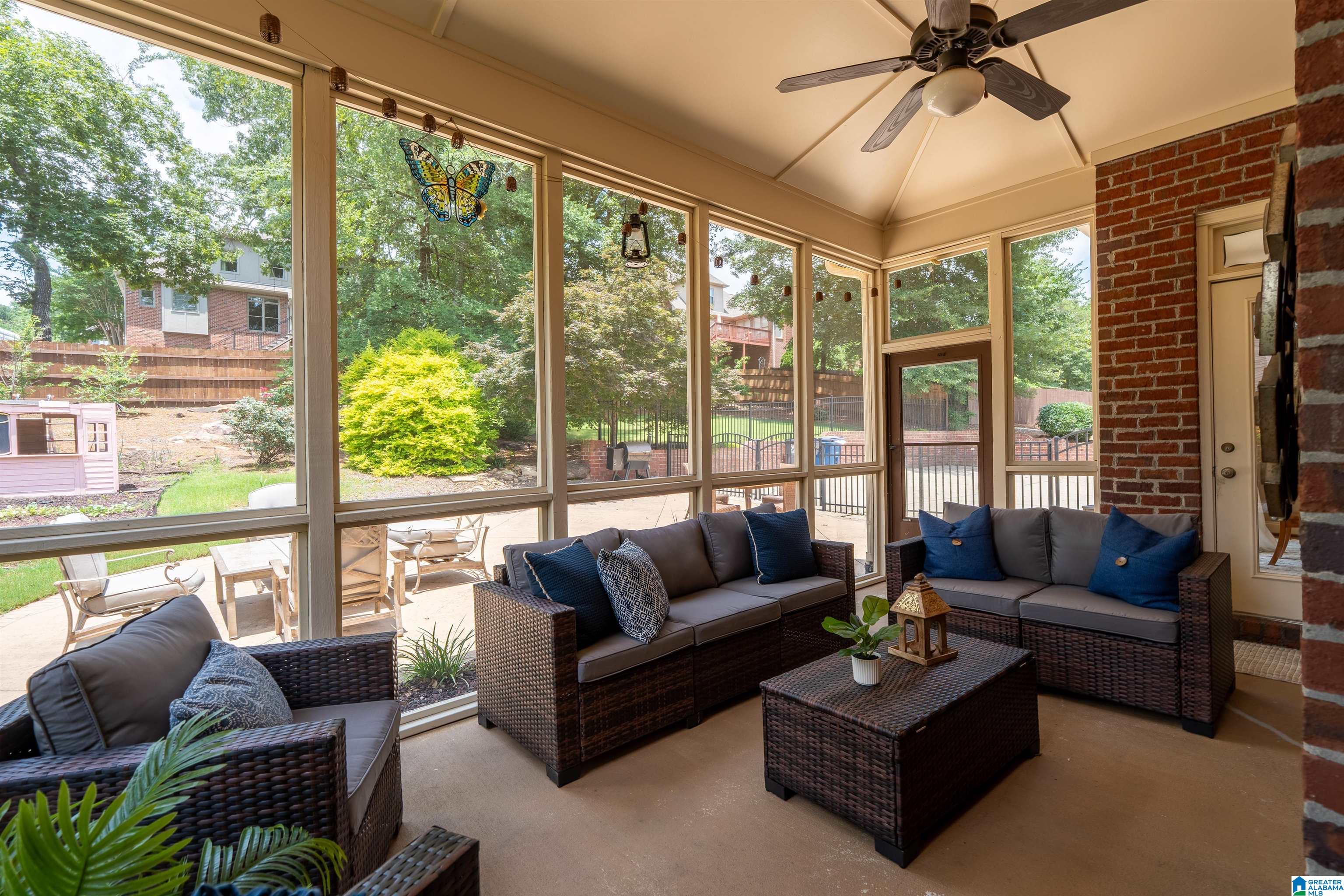 5232 LAKE CREST CIRCLE