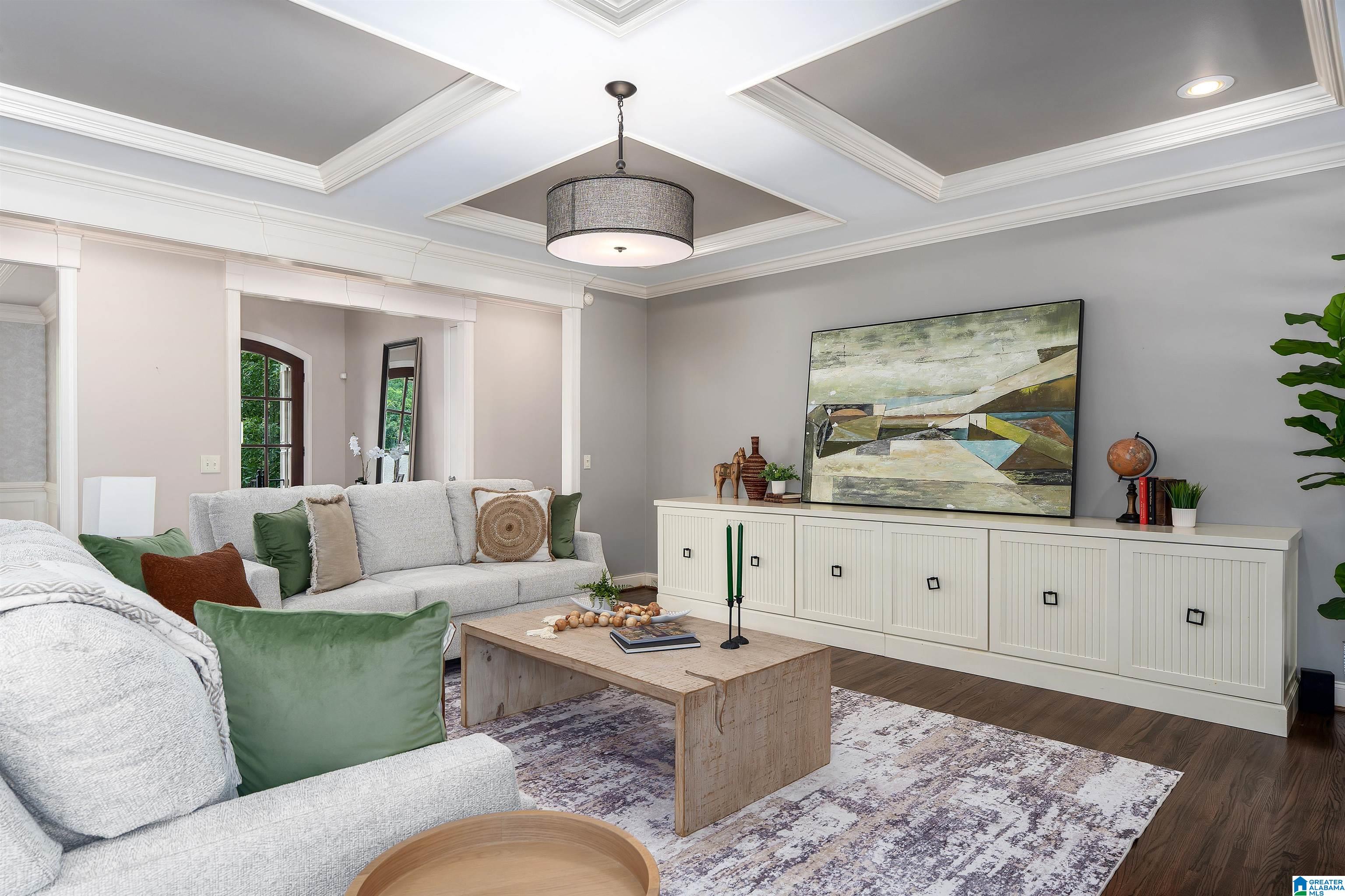 5232 LAKE CREST CIRCLE