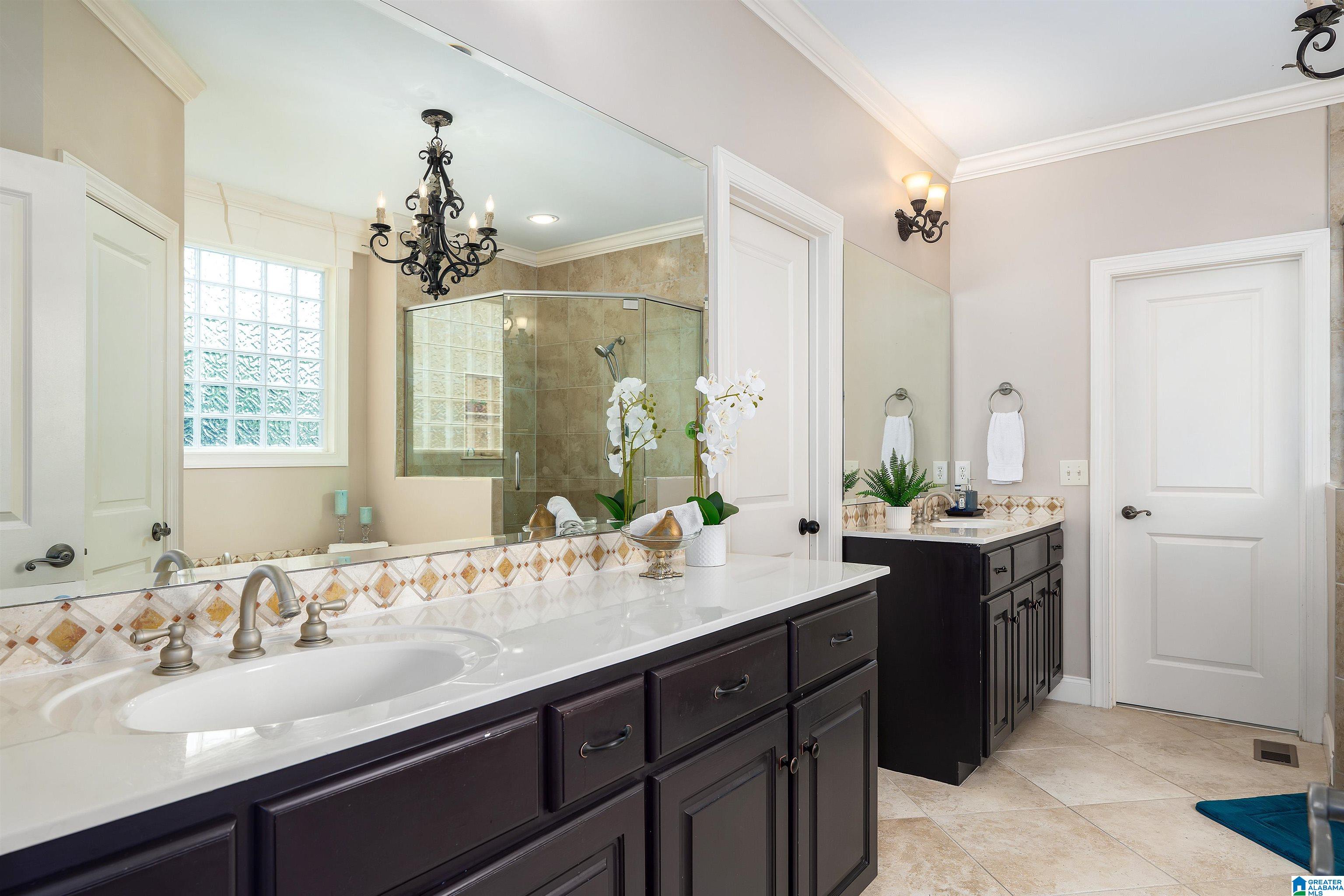 5232 LAKE CREST CIRCLE