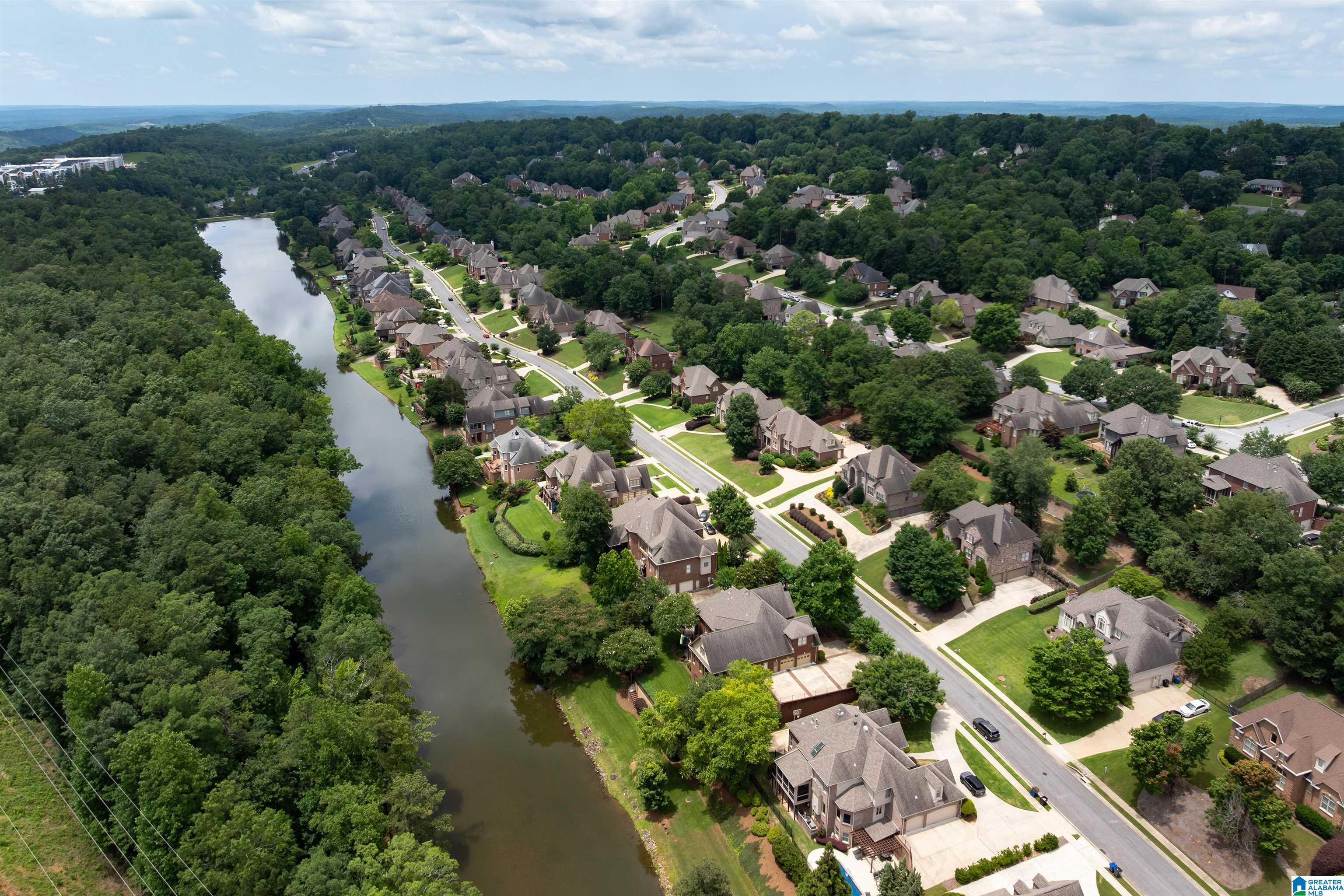5232 LAKE CREST CIRCLE