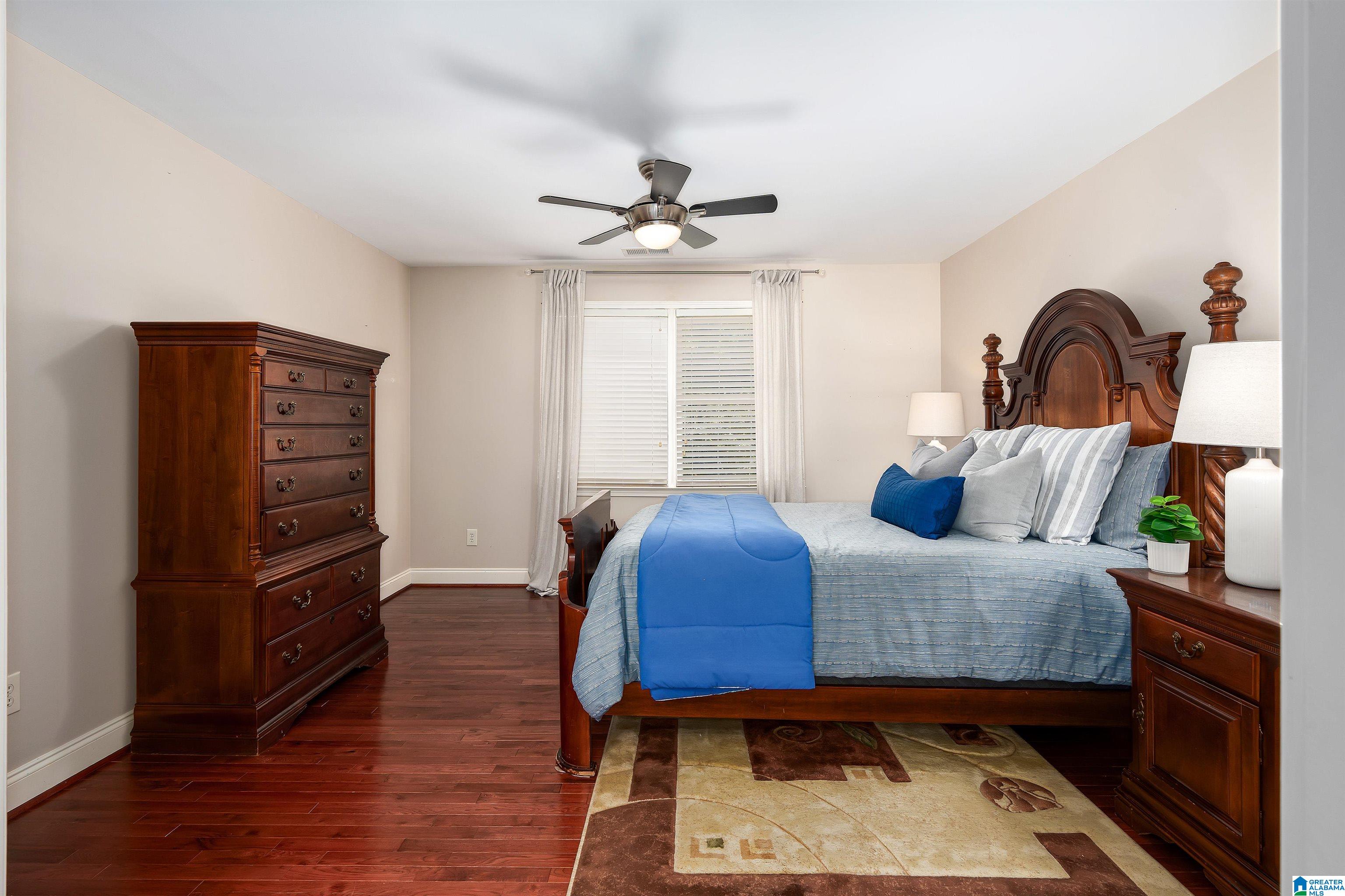 5232 LAKE CREST CIRCLE