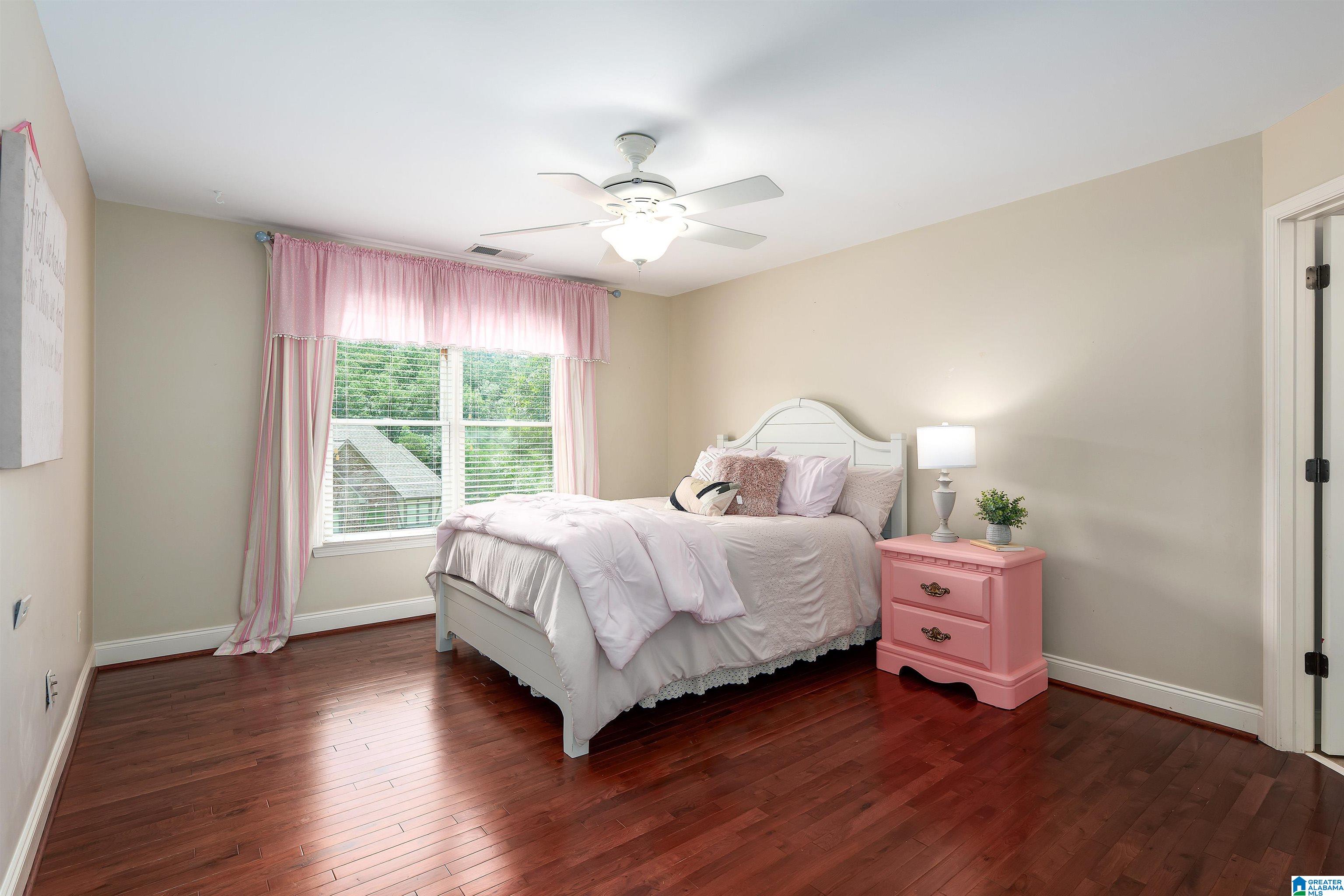 5232 LAKE CREST CIRCLE