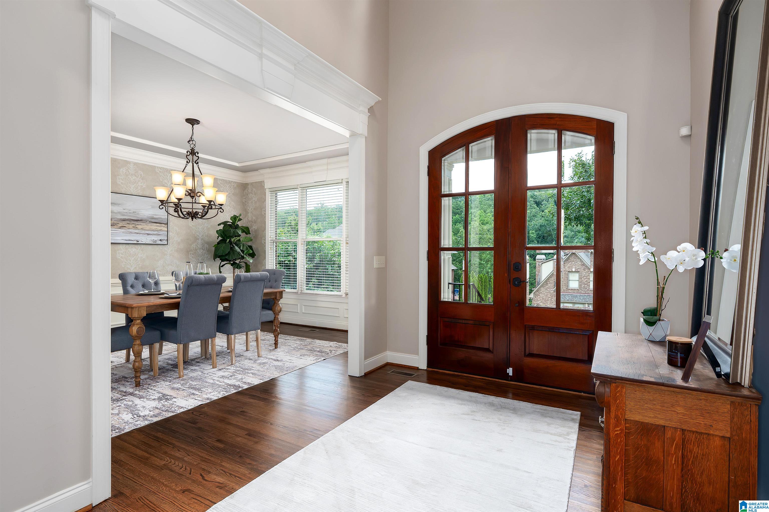 5232 LAKE CREST CIRCLE
