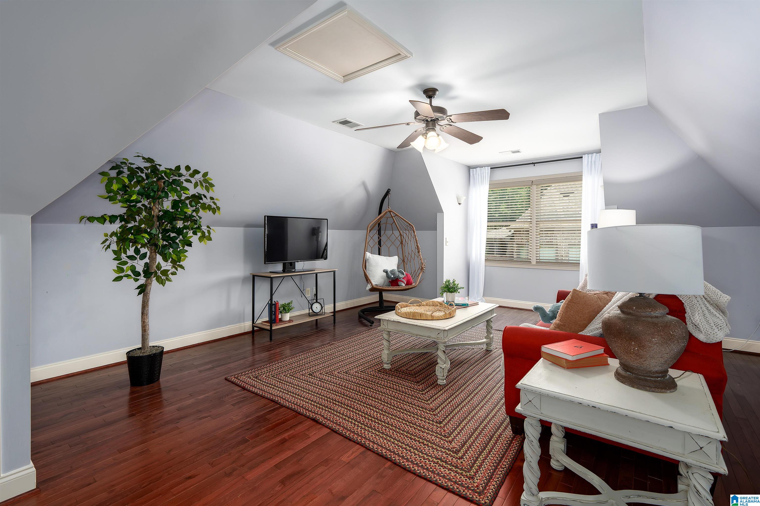 5232 LAKE CREST CIRCLE
