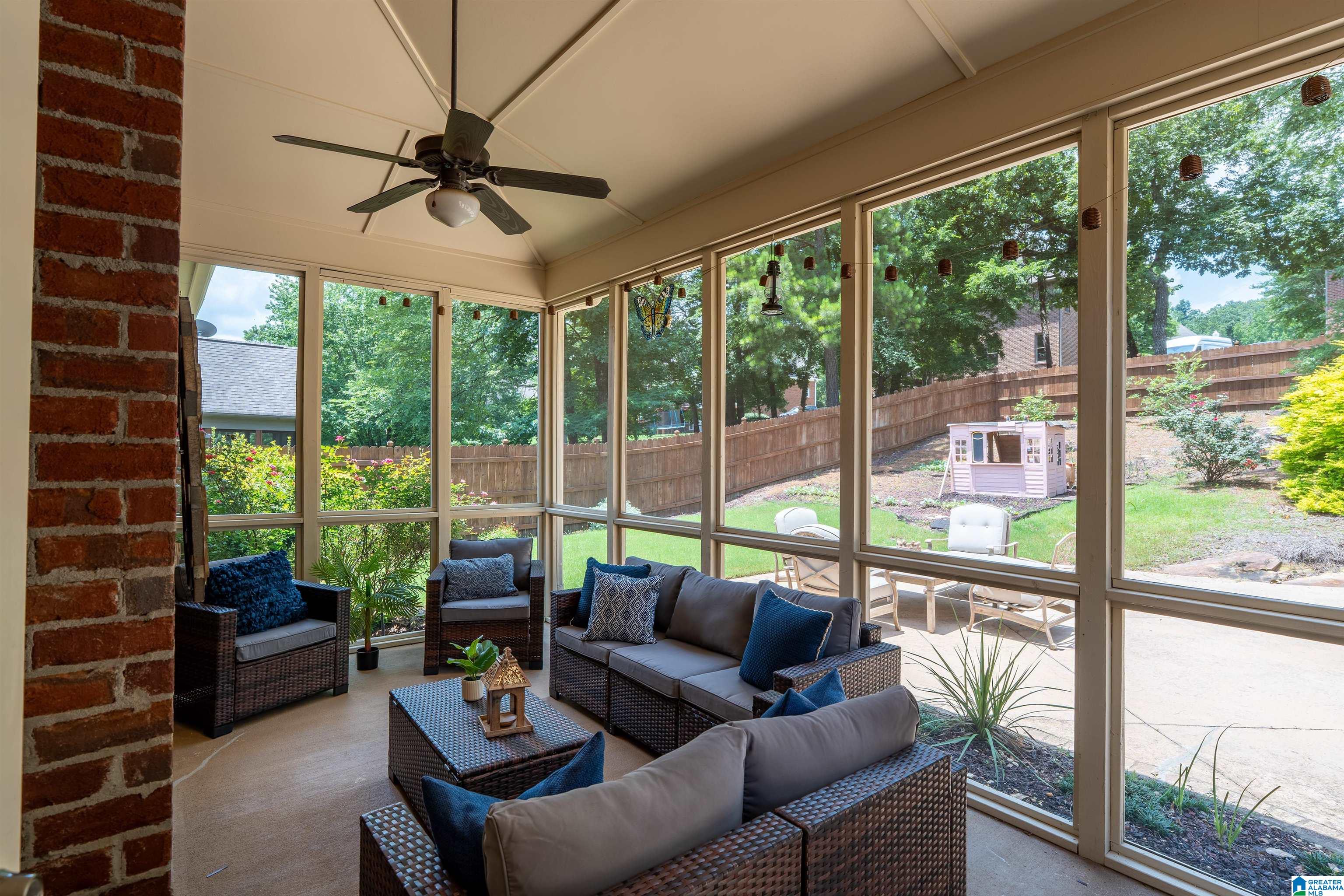 5232 LAKE CREST CIRCLE