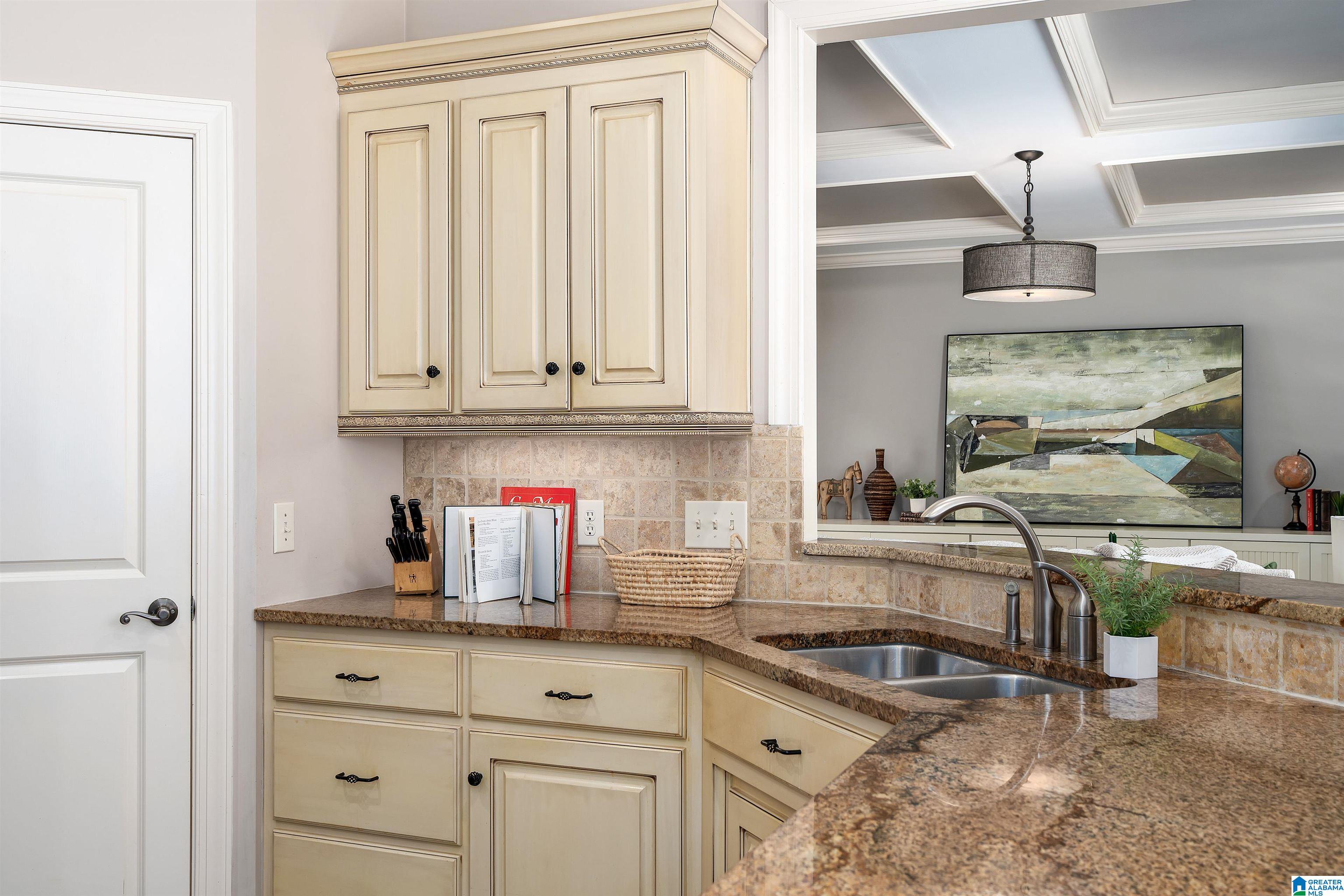 5232 LAKE CREST CIRCLE