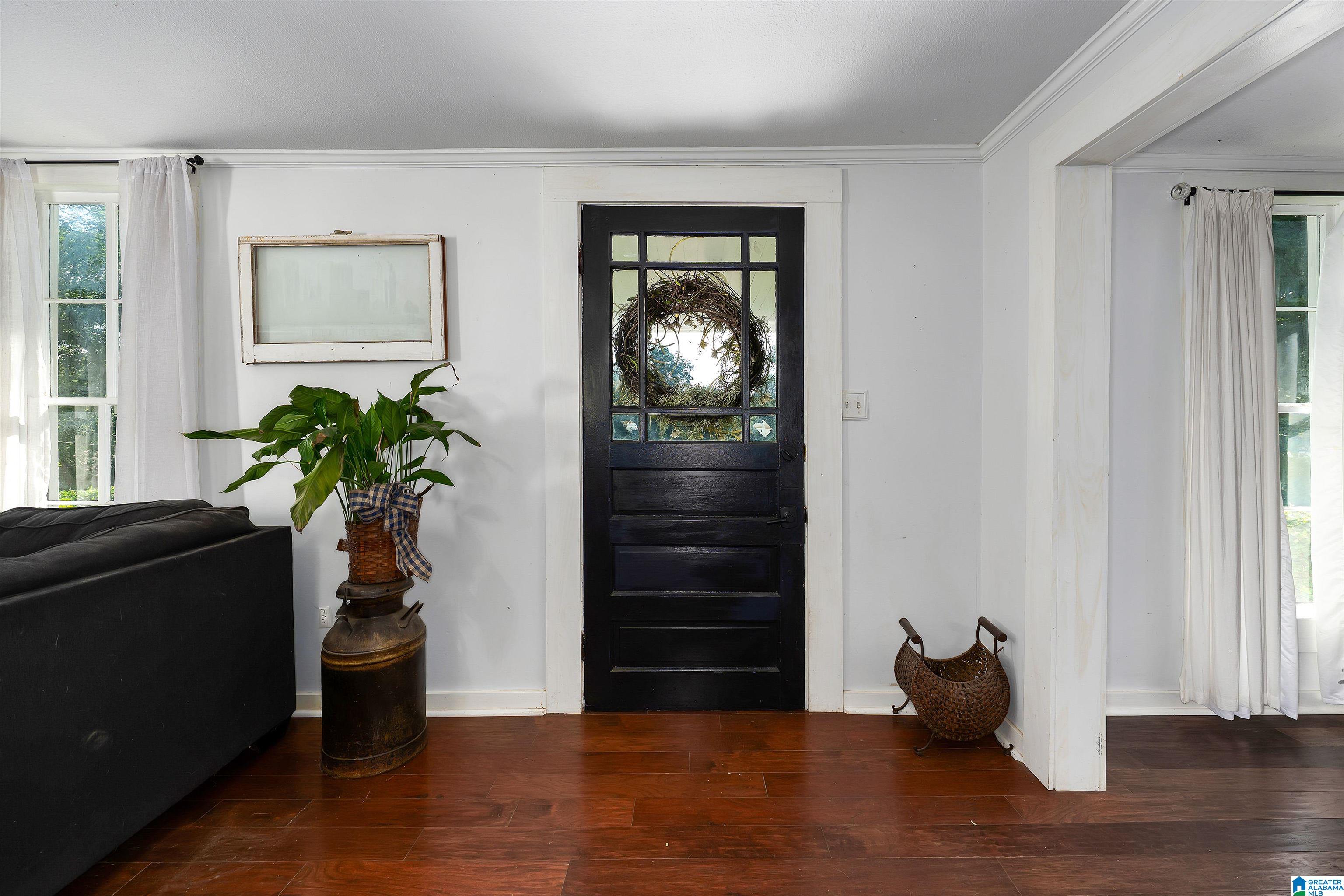 129 1ST AVENUE W