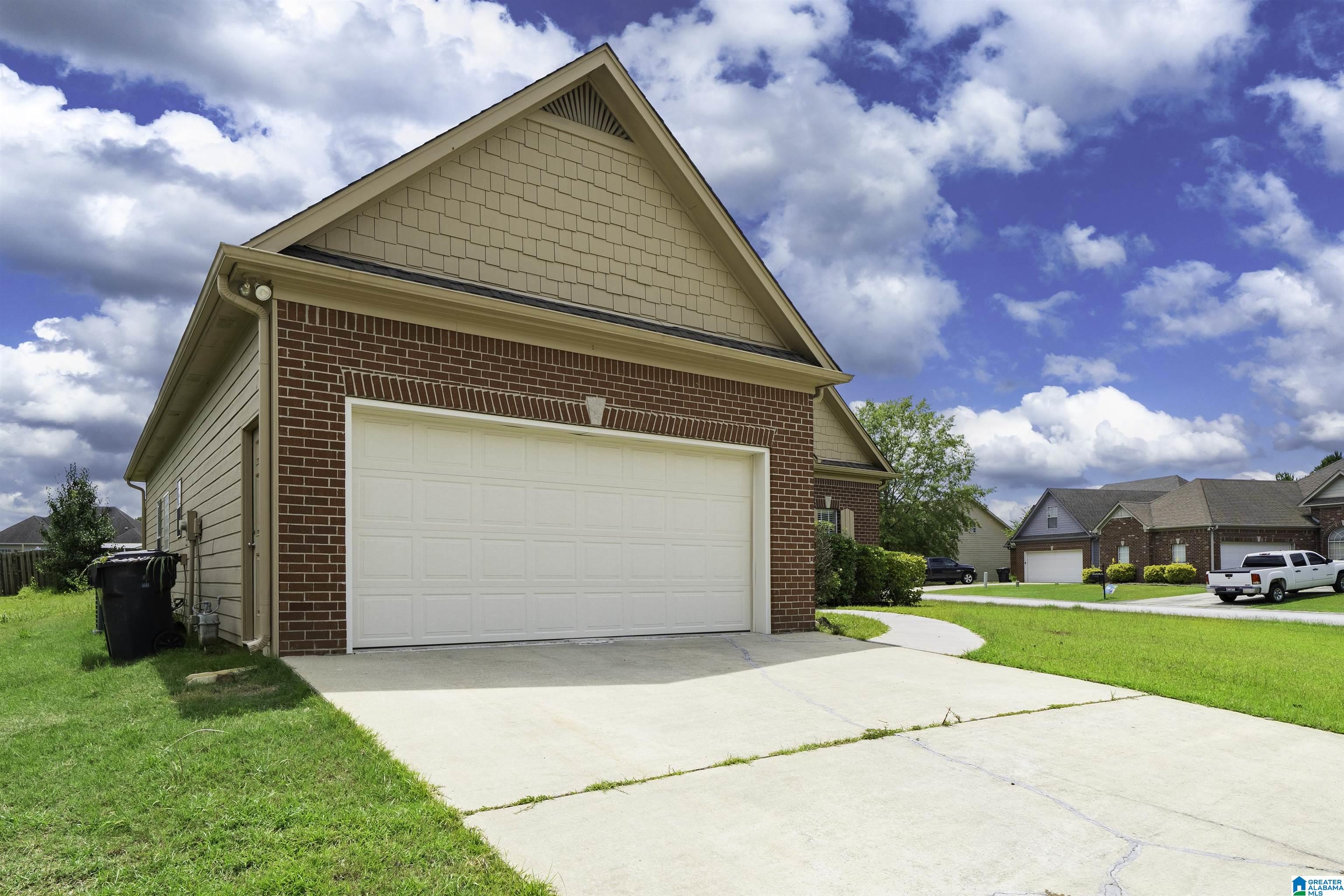 800 WATERFORD CIRCLE