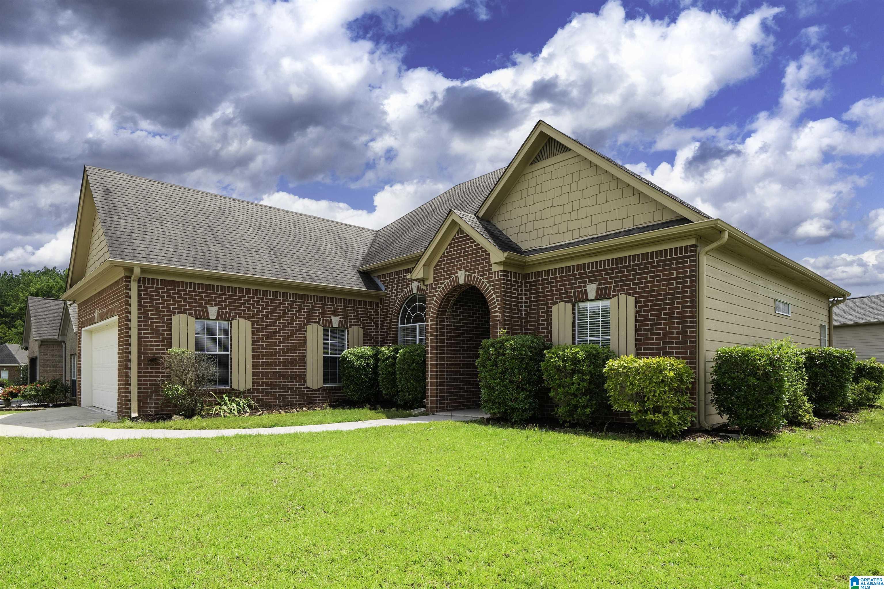 800 WATERFORD CIRCLE