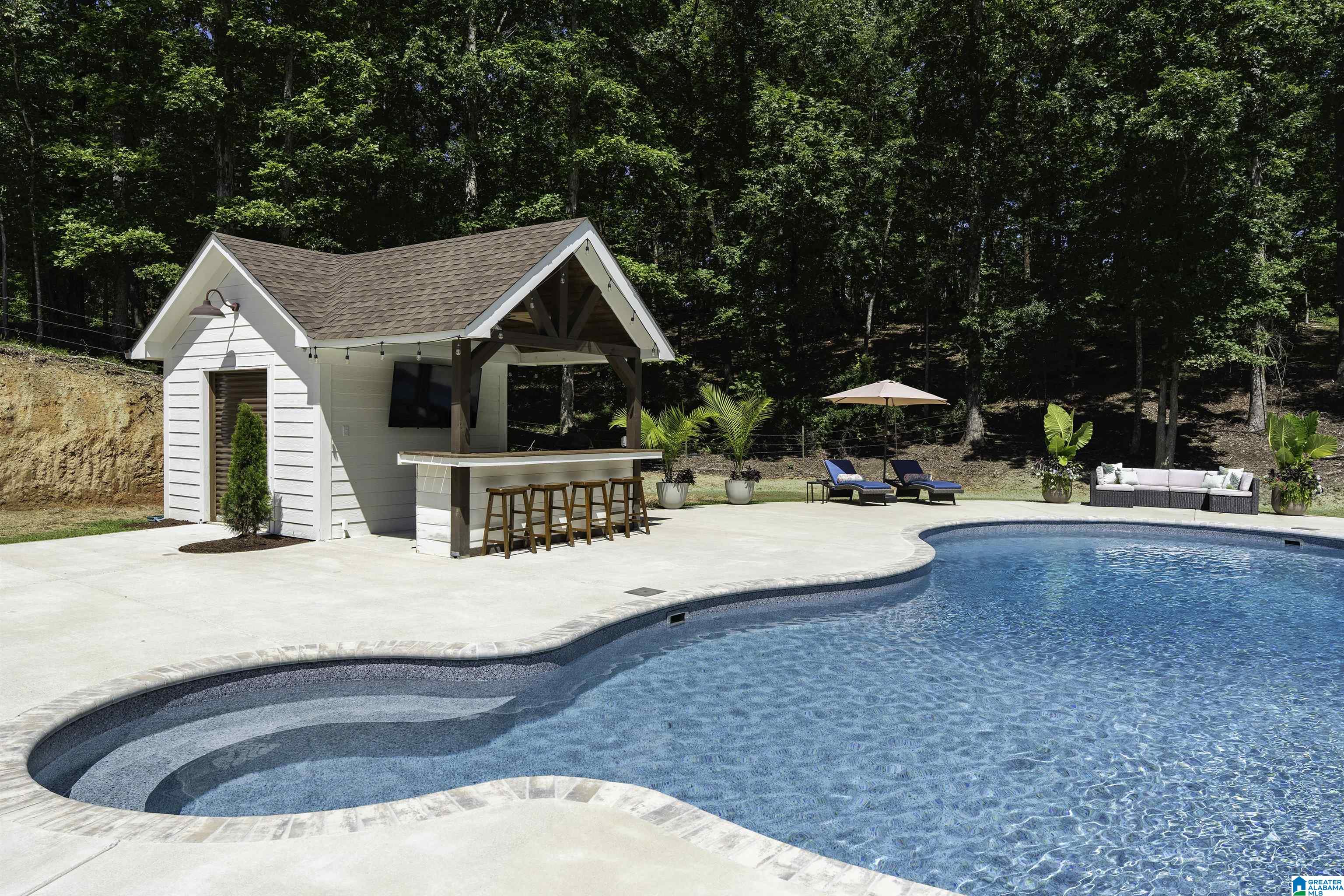 395 RED OAK ROAD