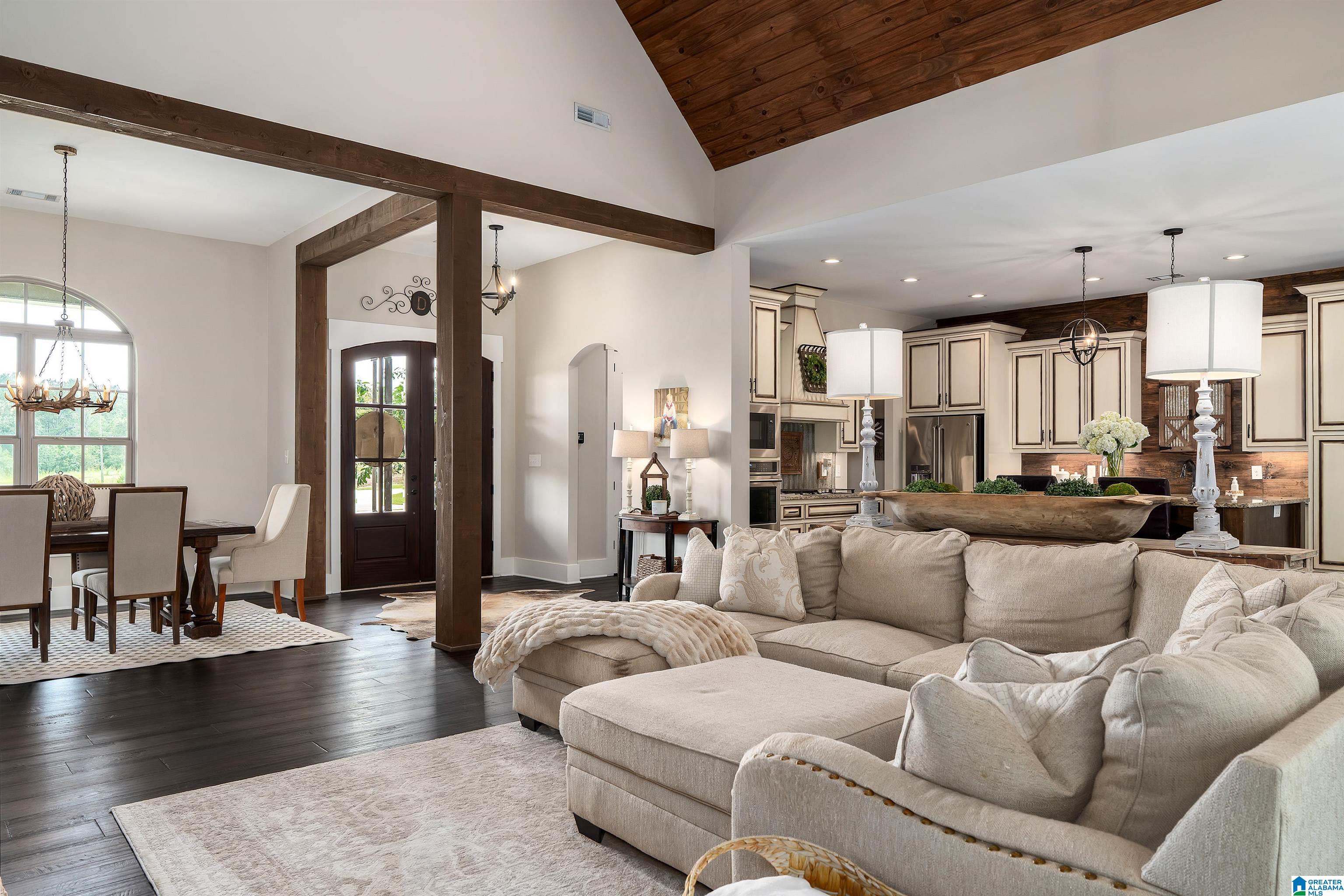 395 RED OAK ROAD