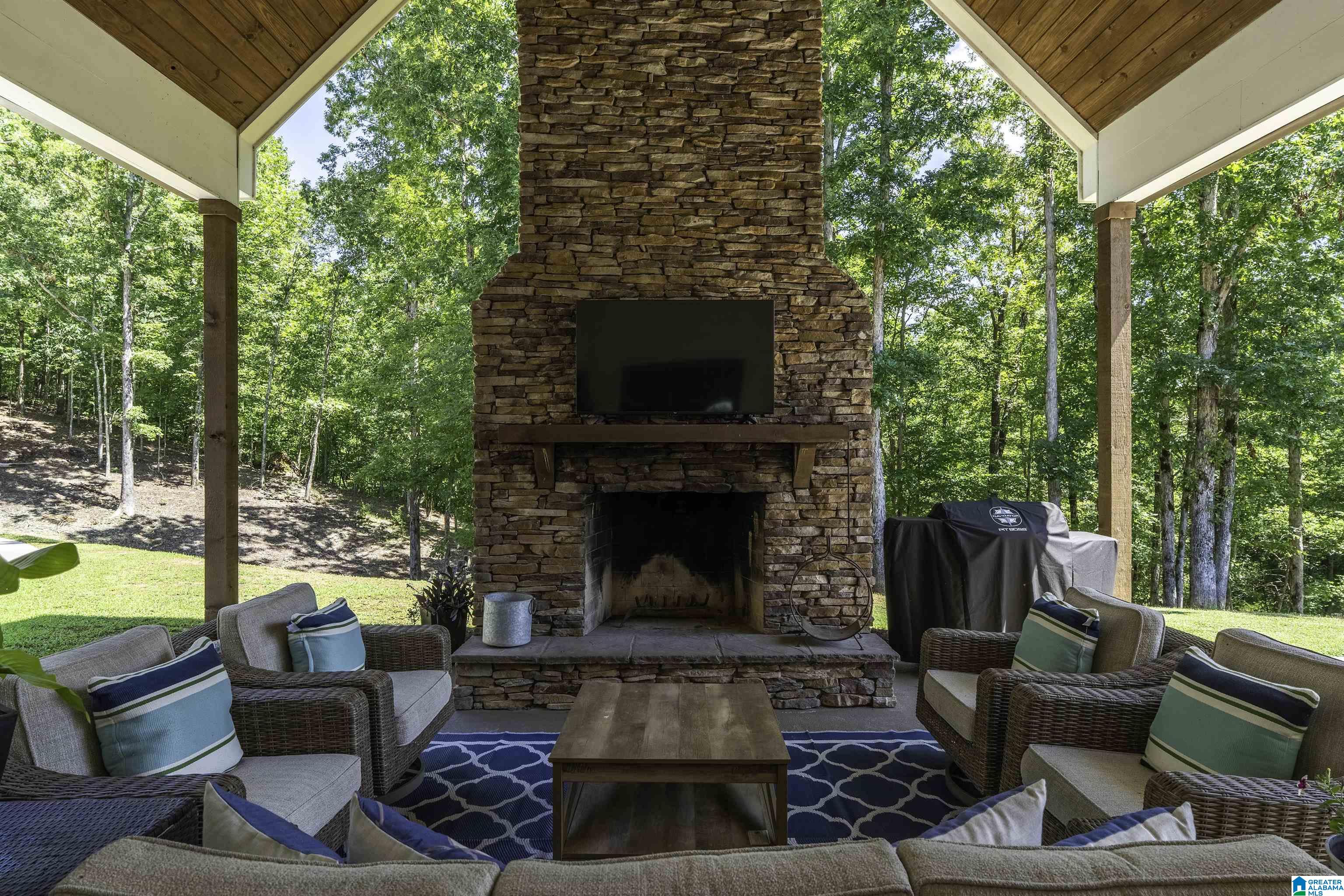 395 RED OAK ROAD