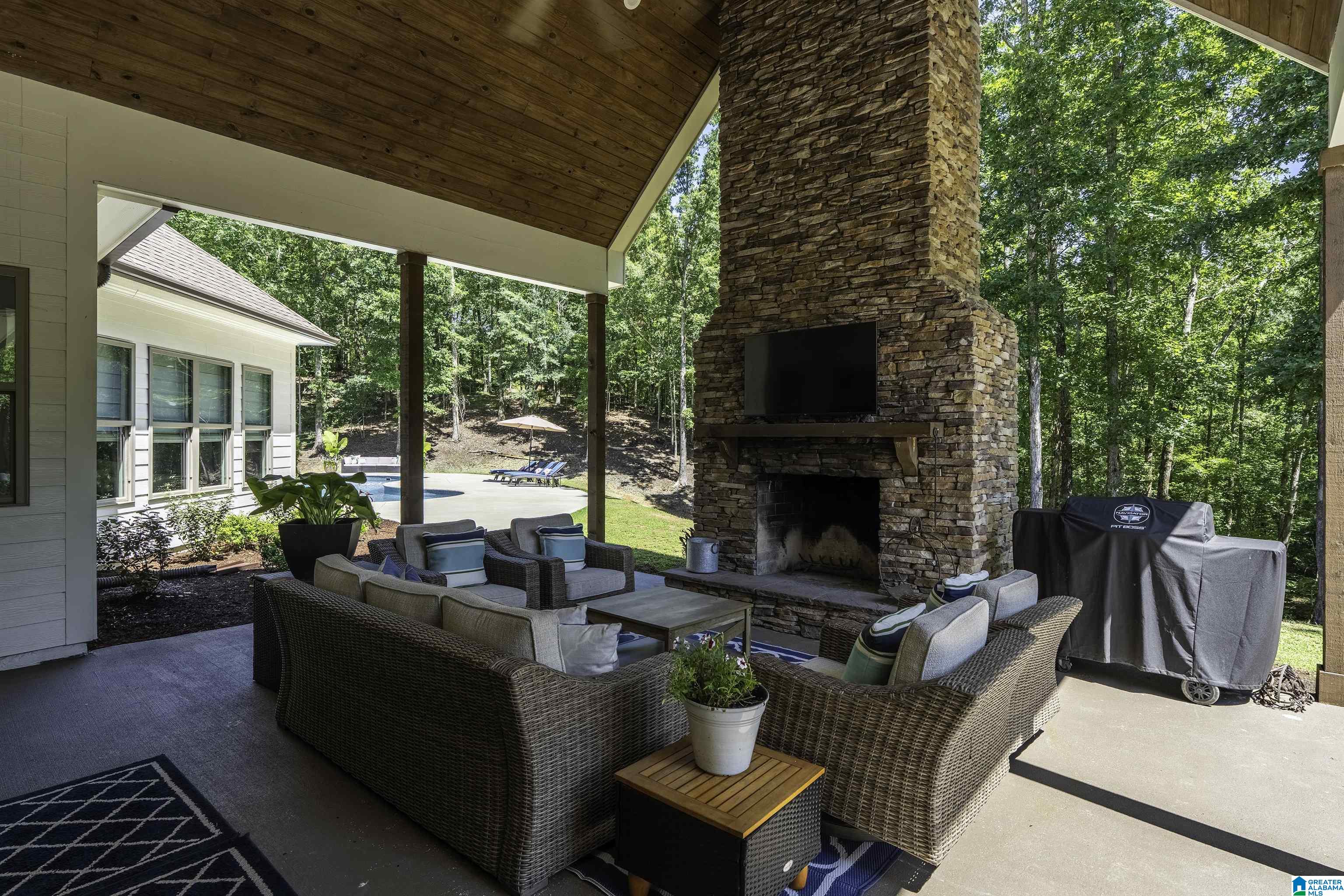 395 RED OAK ROAD
