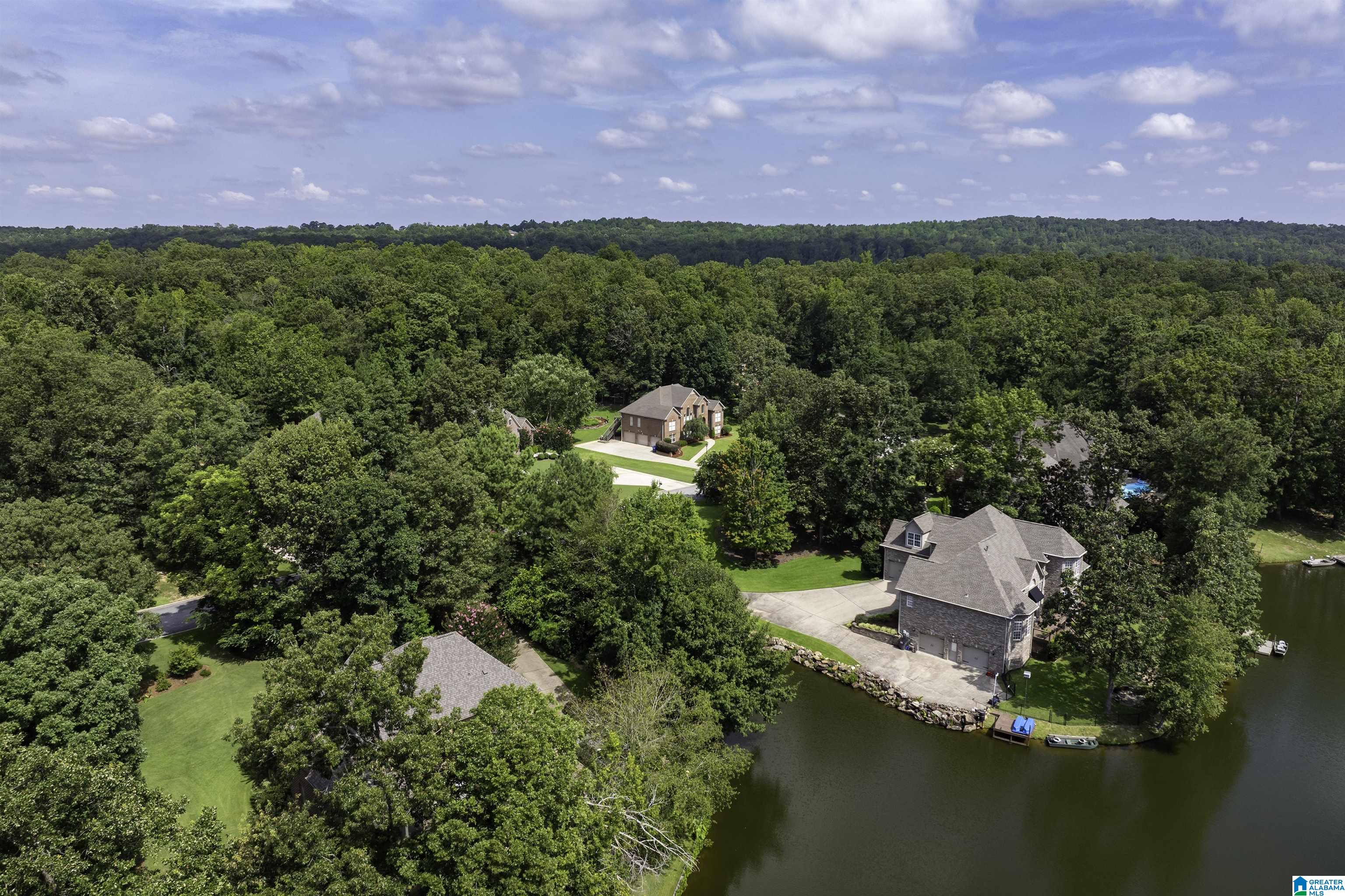 3588 LAKEFRONT TRAIL
