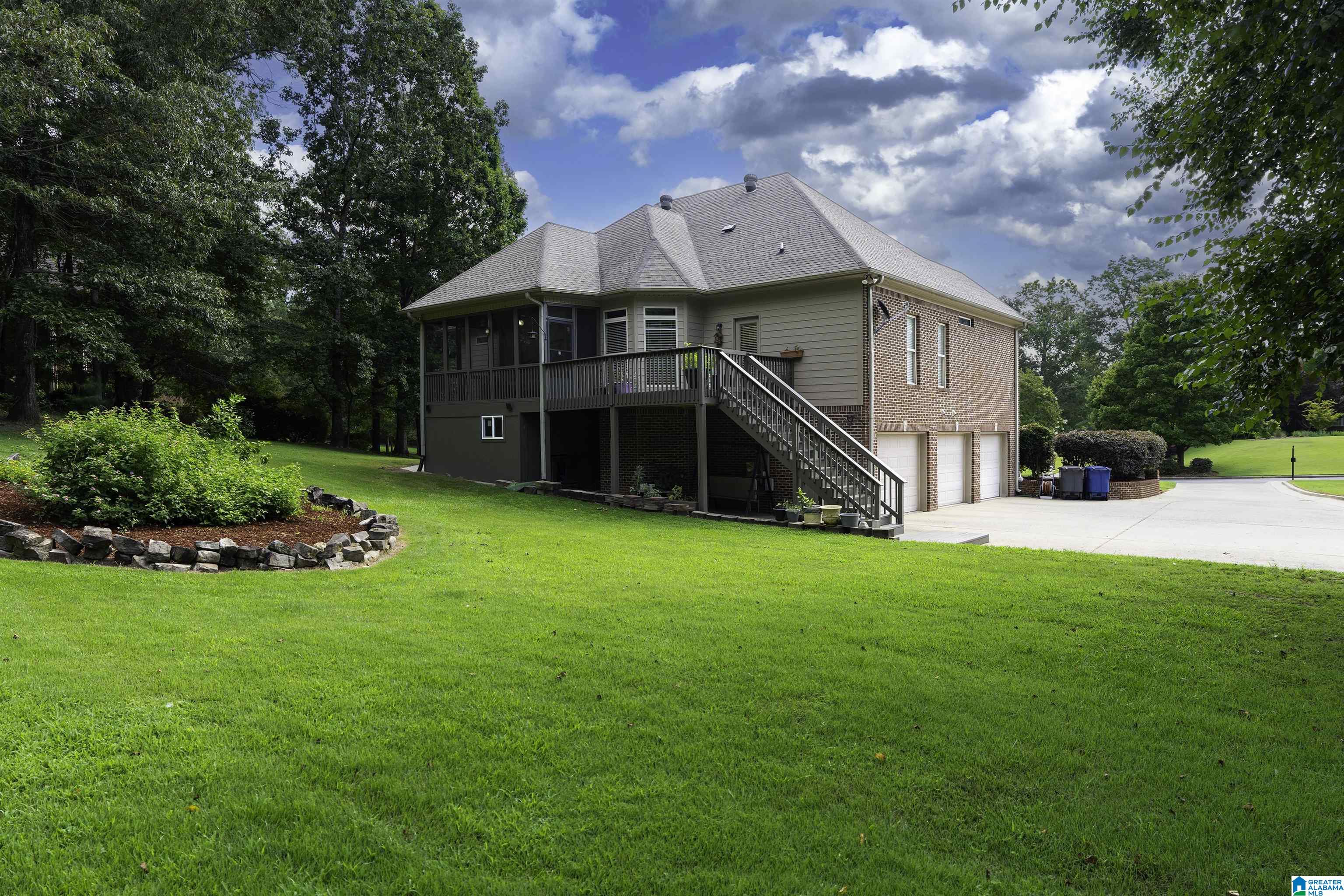 3588 LAKEFRONT TRAIL