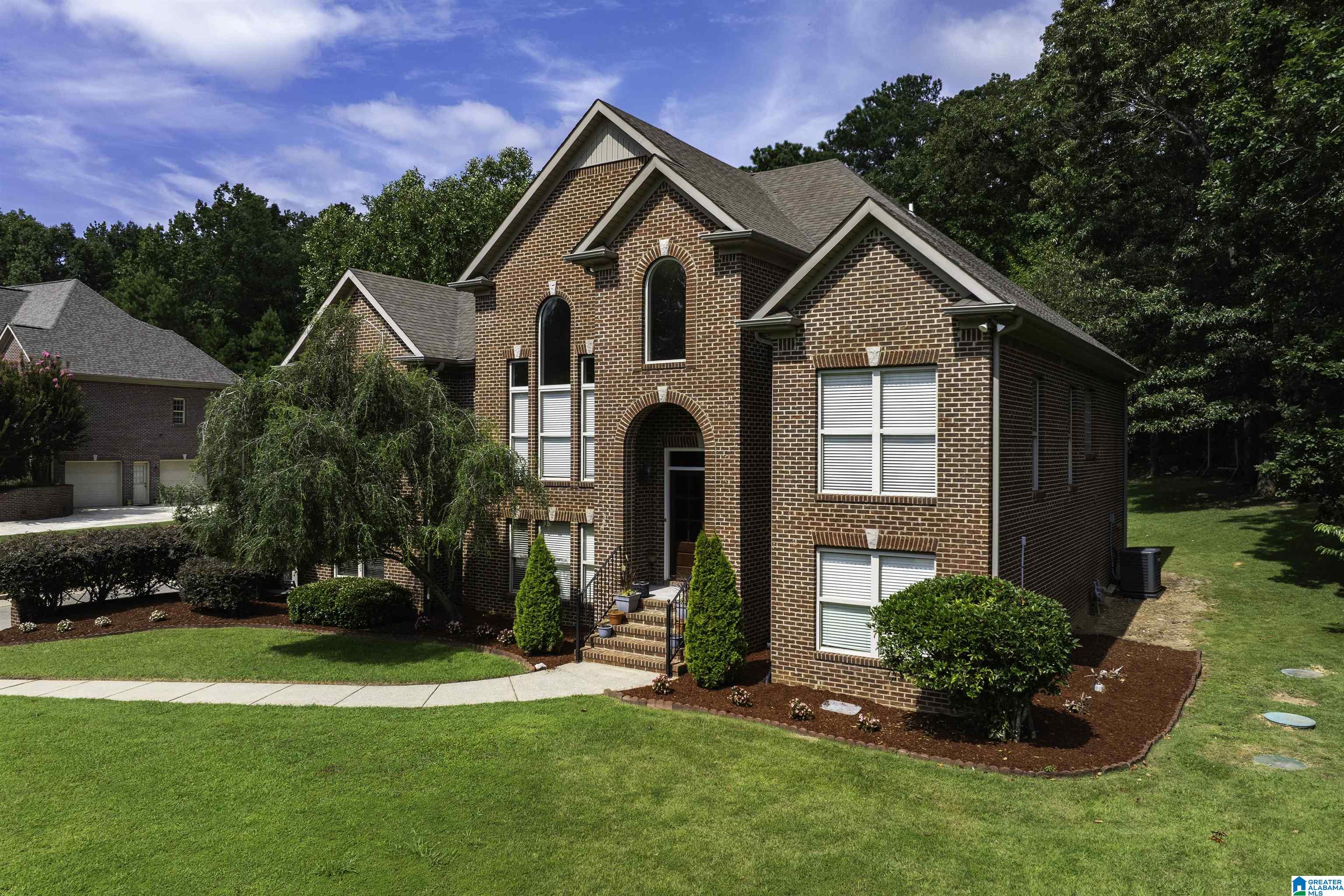 3588 LAKEFRONT TRAIL