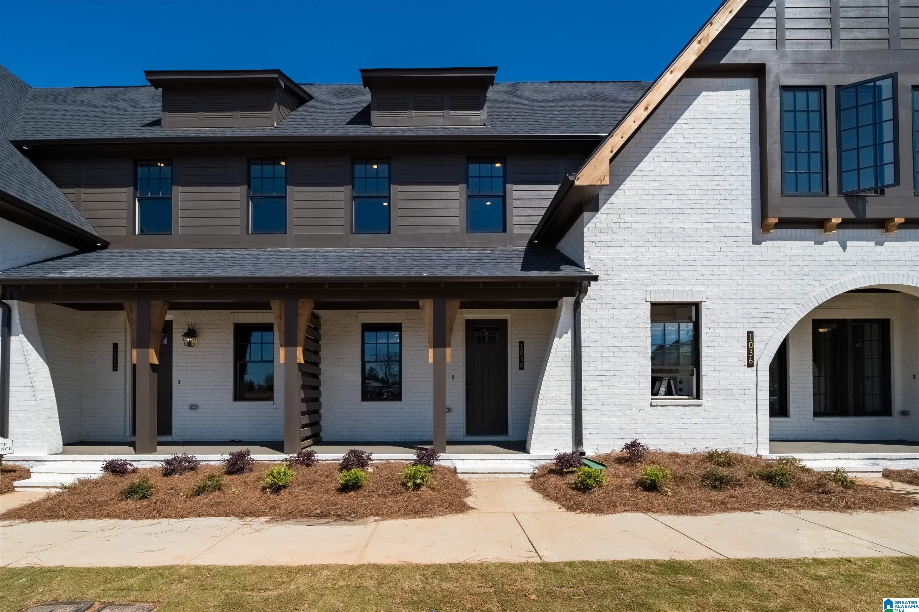 1038 WINDSOR DRIVE