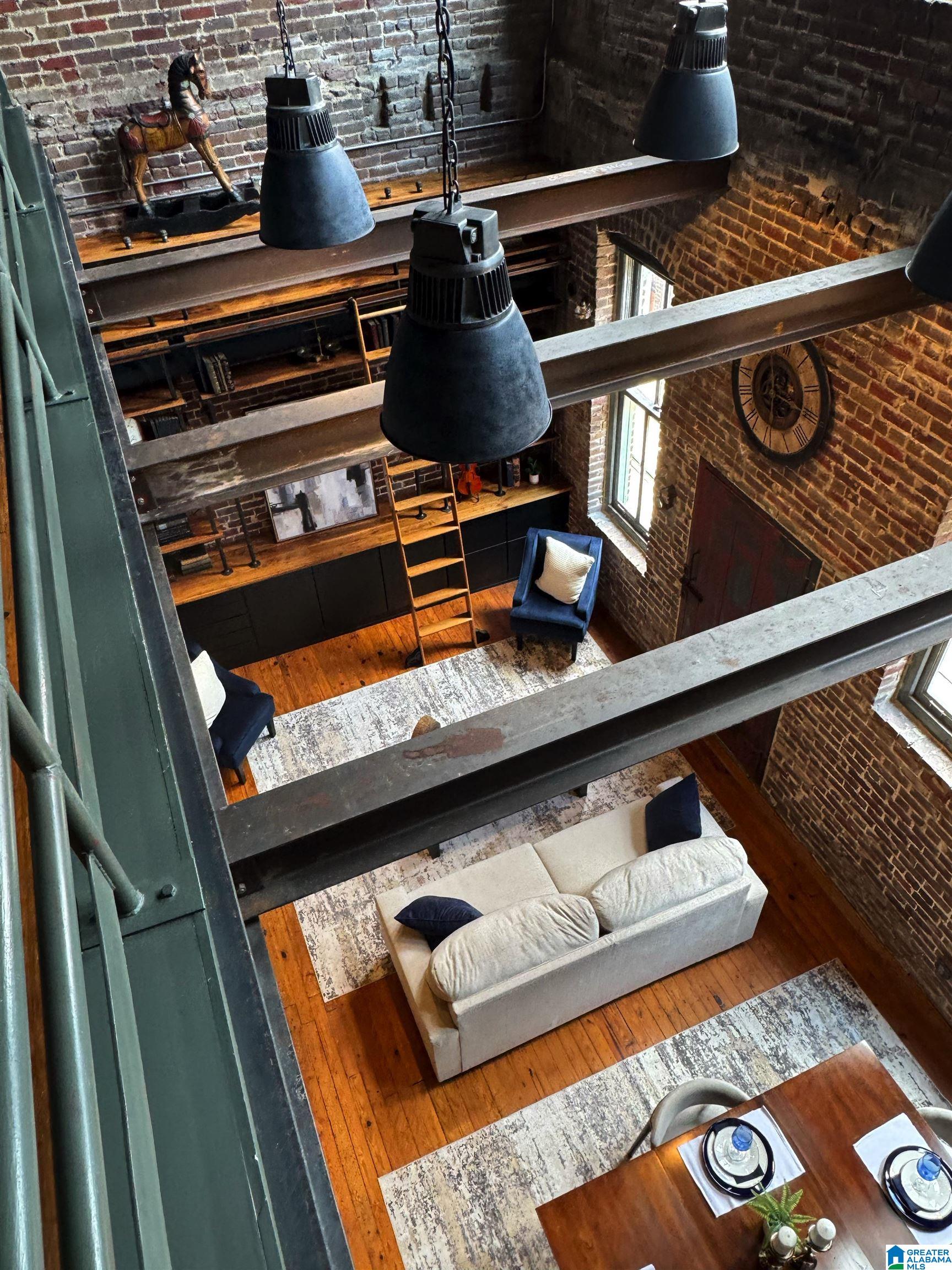 2217 2ND AVENUE N 206