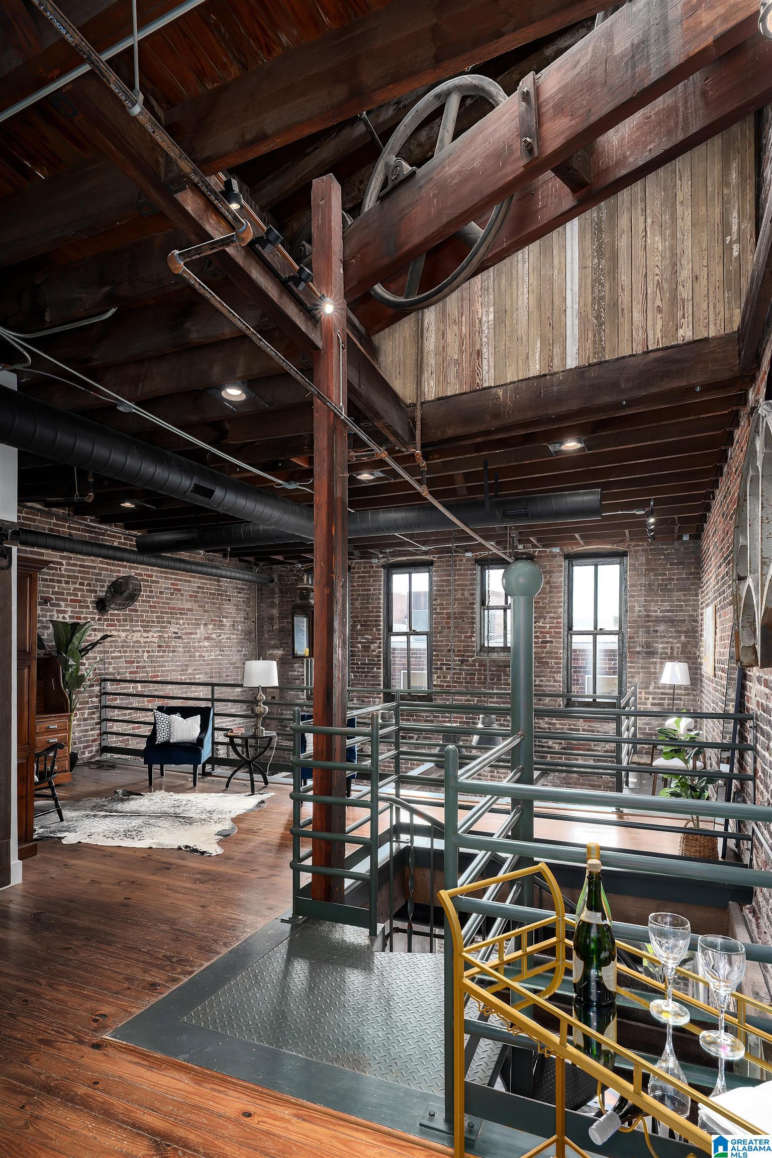 2217 2ND AVENUE N 206