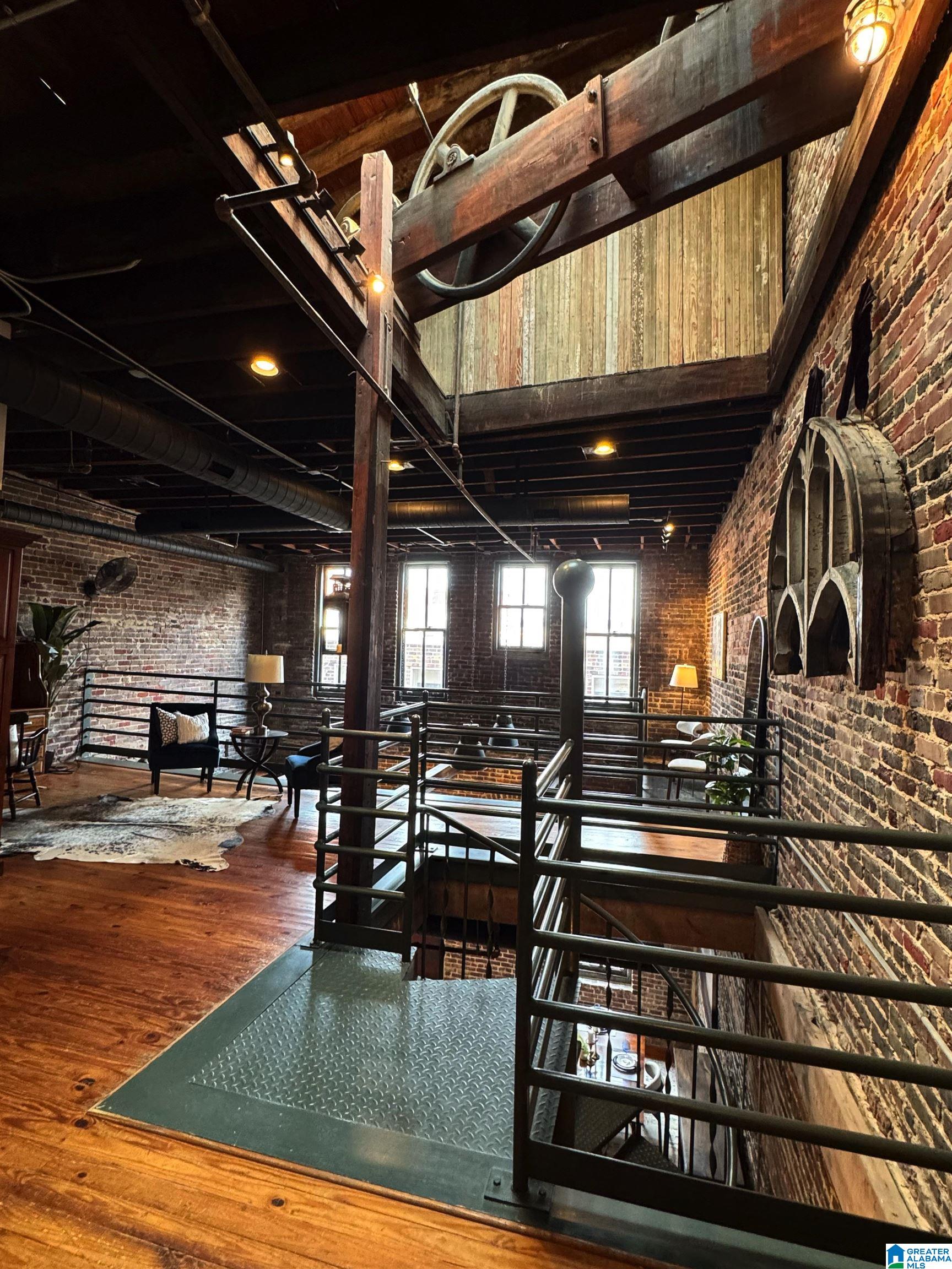 2217 2ND AVENUE N 206