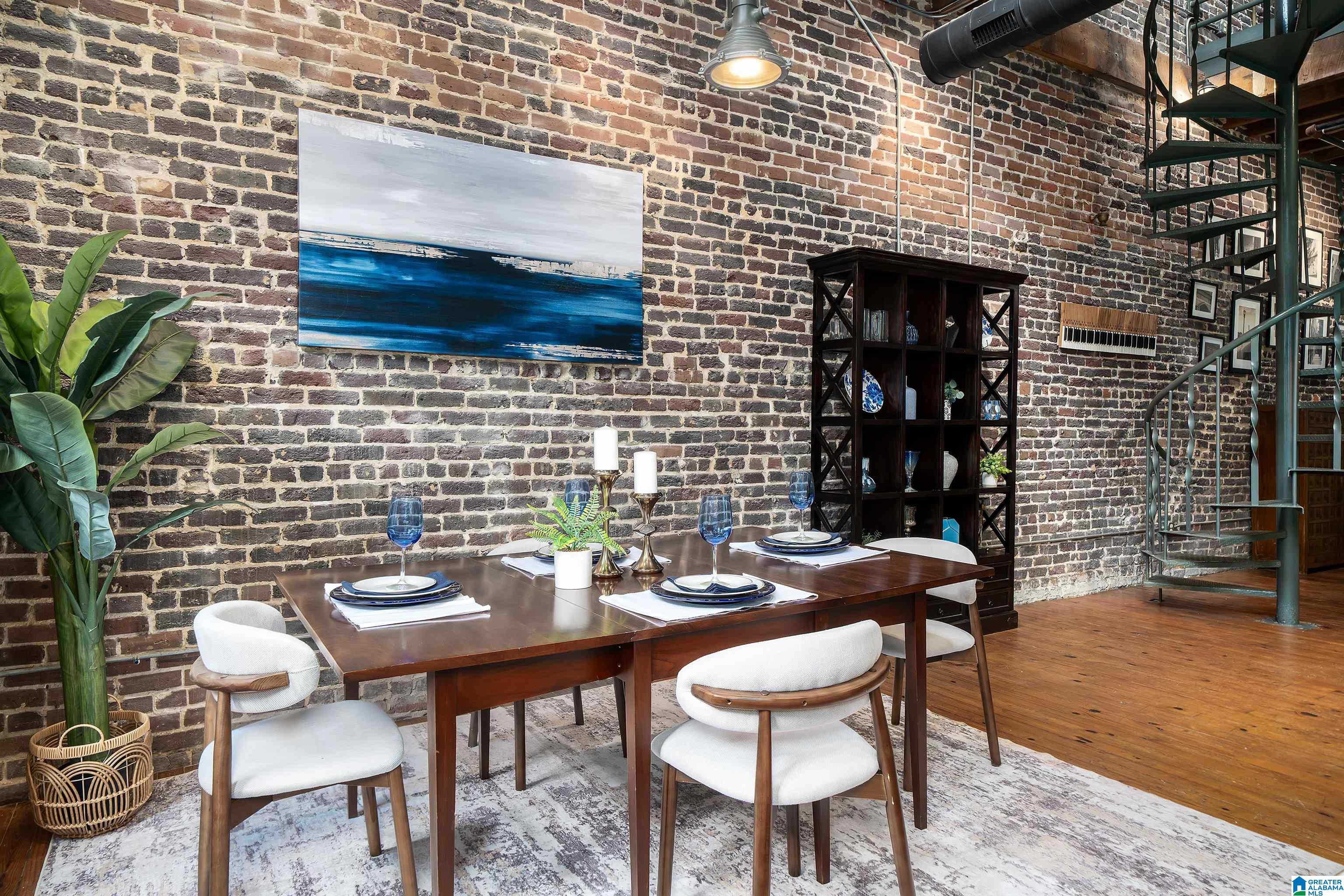 2217 2ND AVENUE N 206