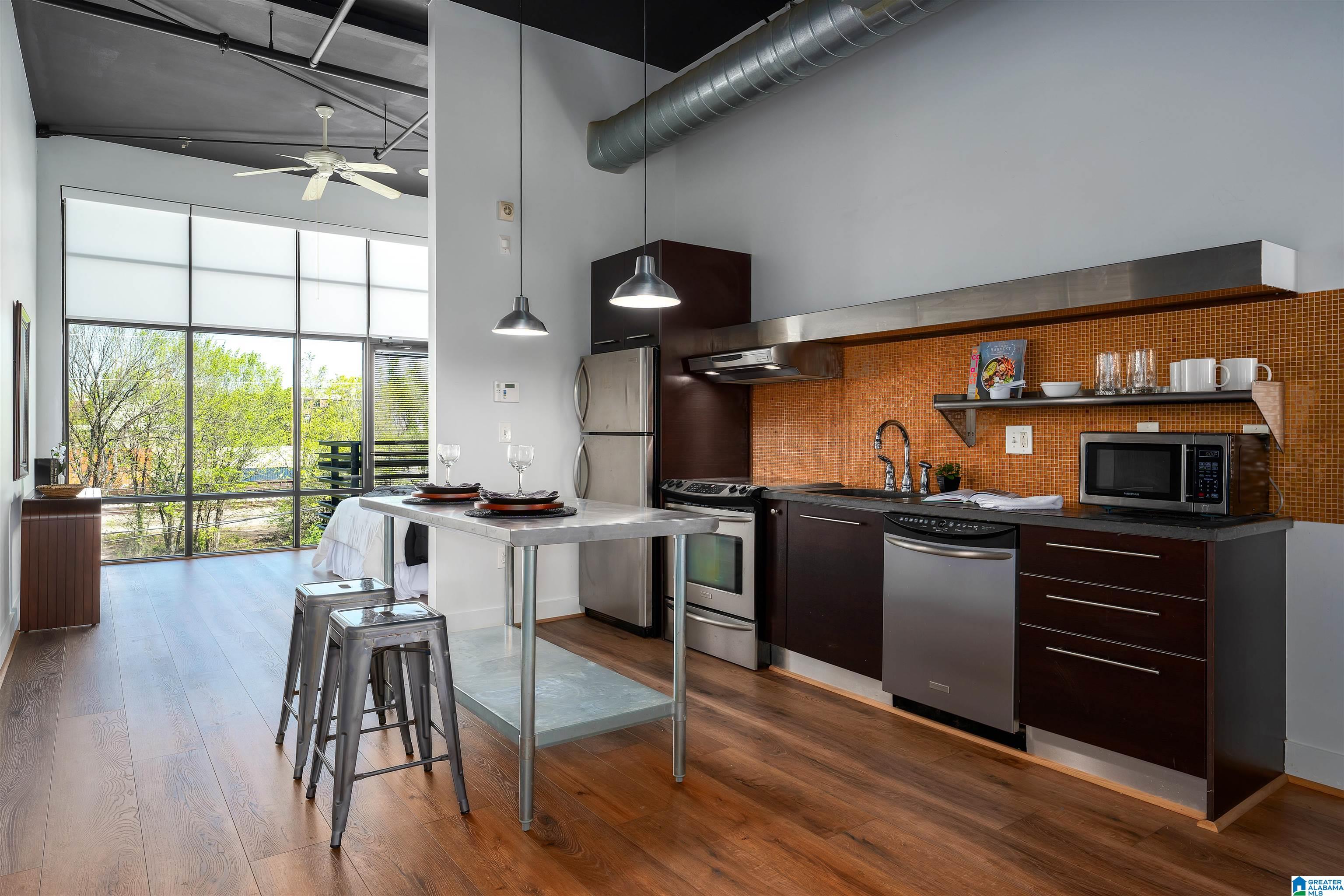 22262226 1ST AVENUE S 207