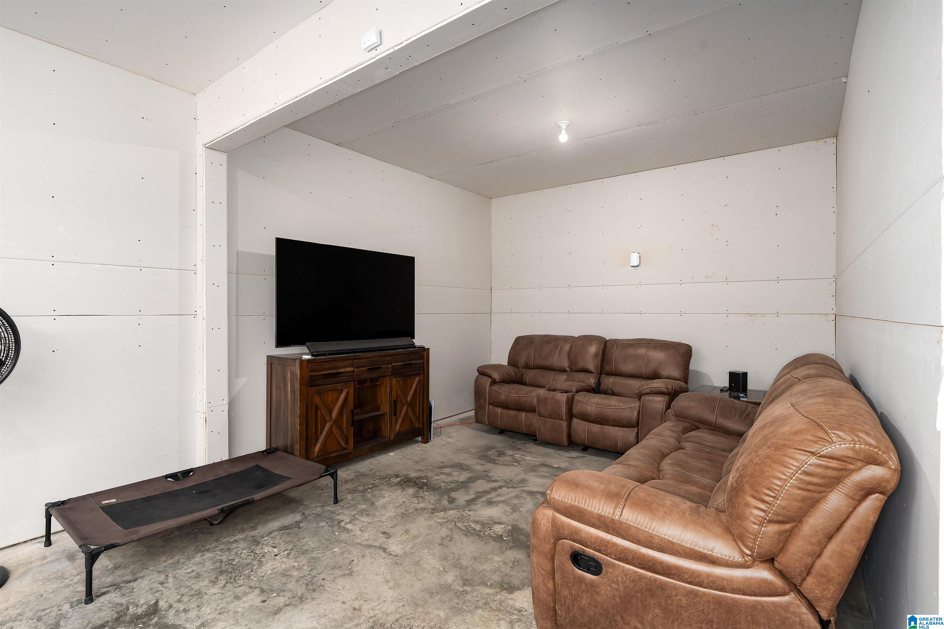 1137 CLIFTON ROAD