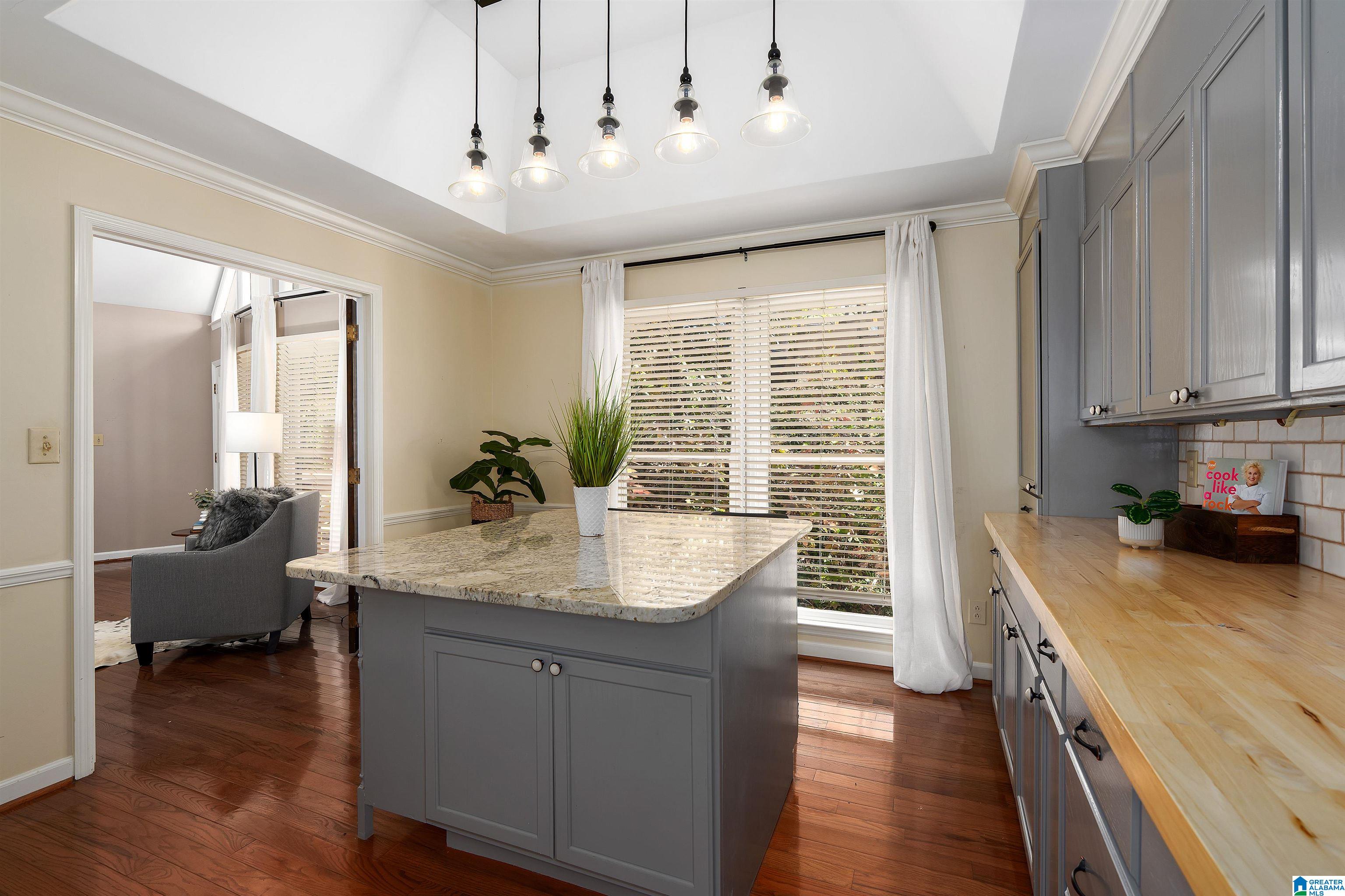 3064 WHISPERING PINES CIRCLE