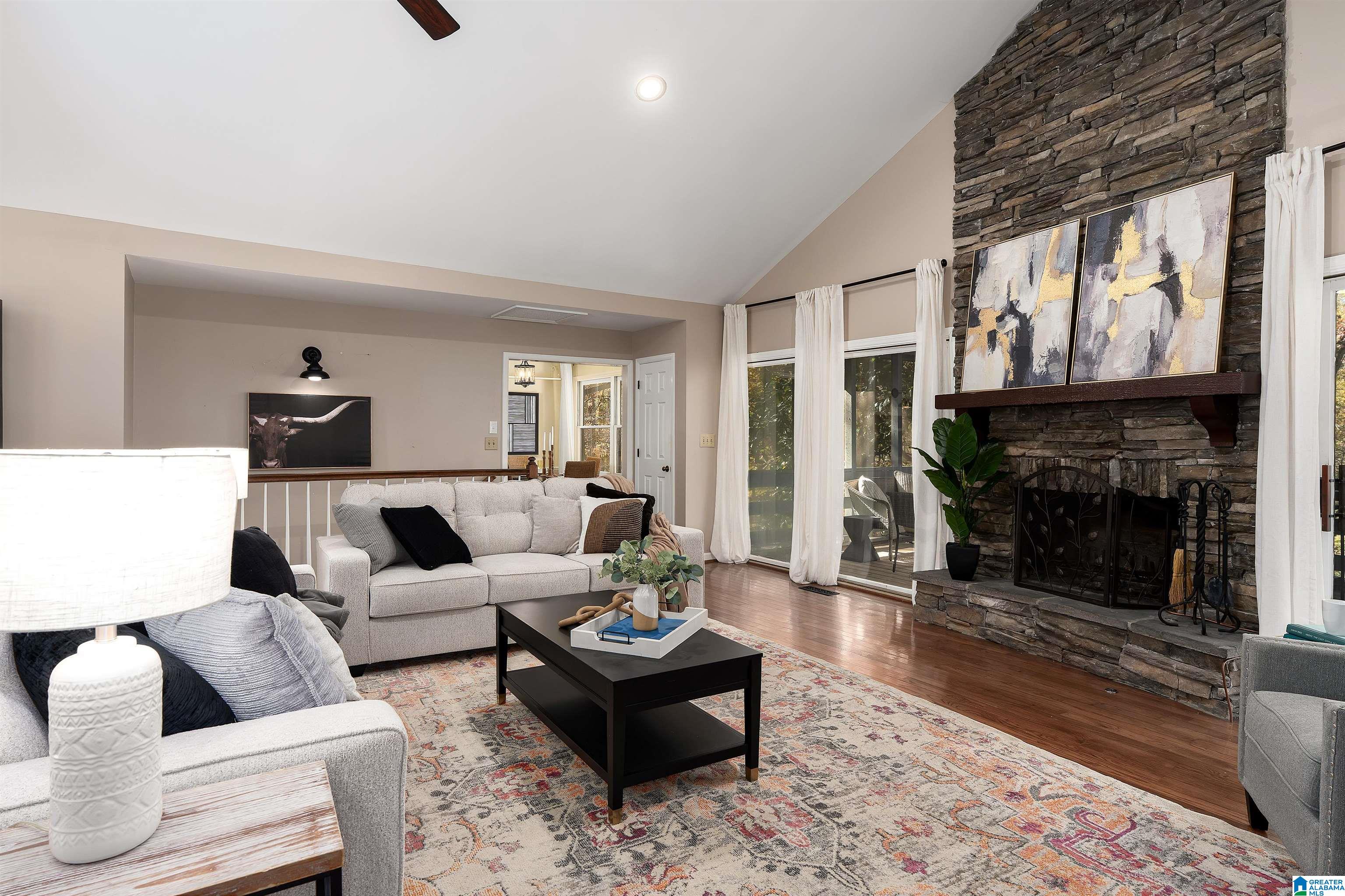 3064 WHISPERING PINES CIRCLE