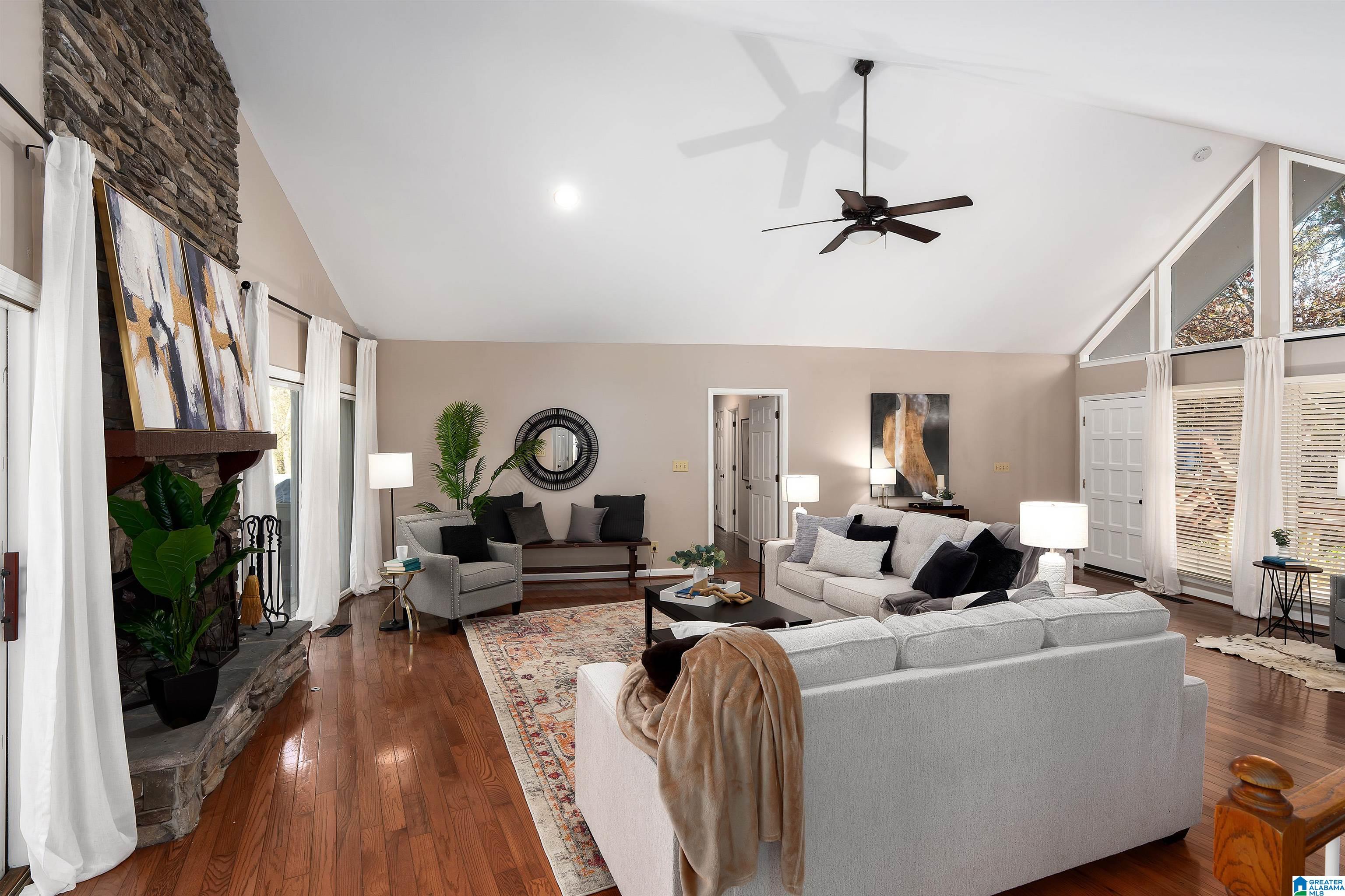 3064 WHISPERING PINES CIRCLE