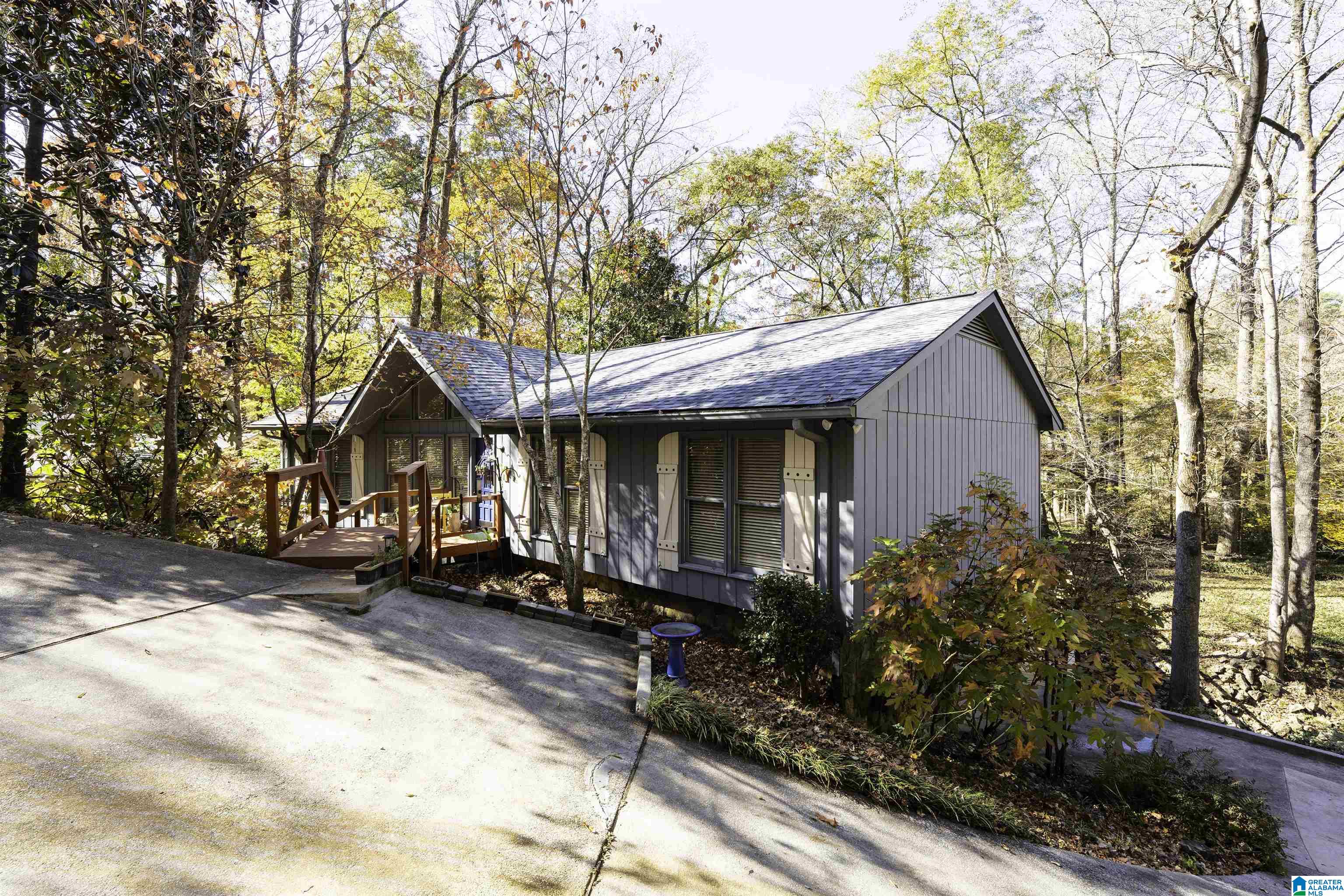 3064 WHISPERING PINES CIRCLE