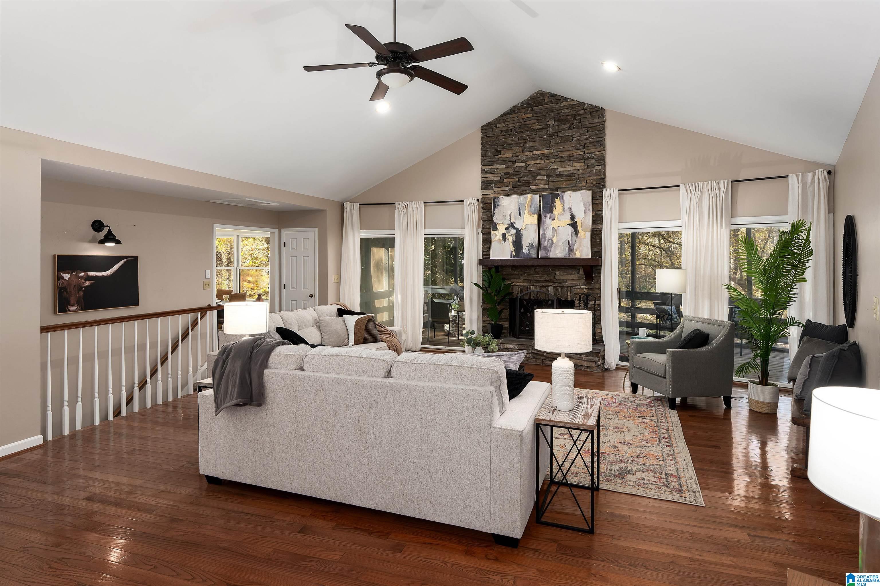 3064 WHISPERING PINES CIRCLE