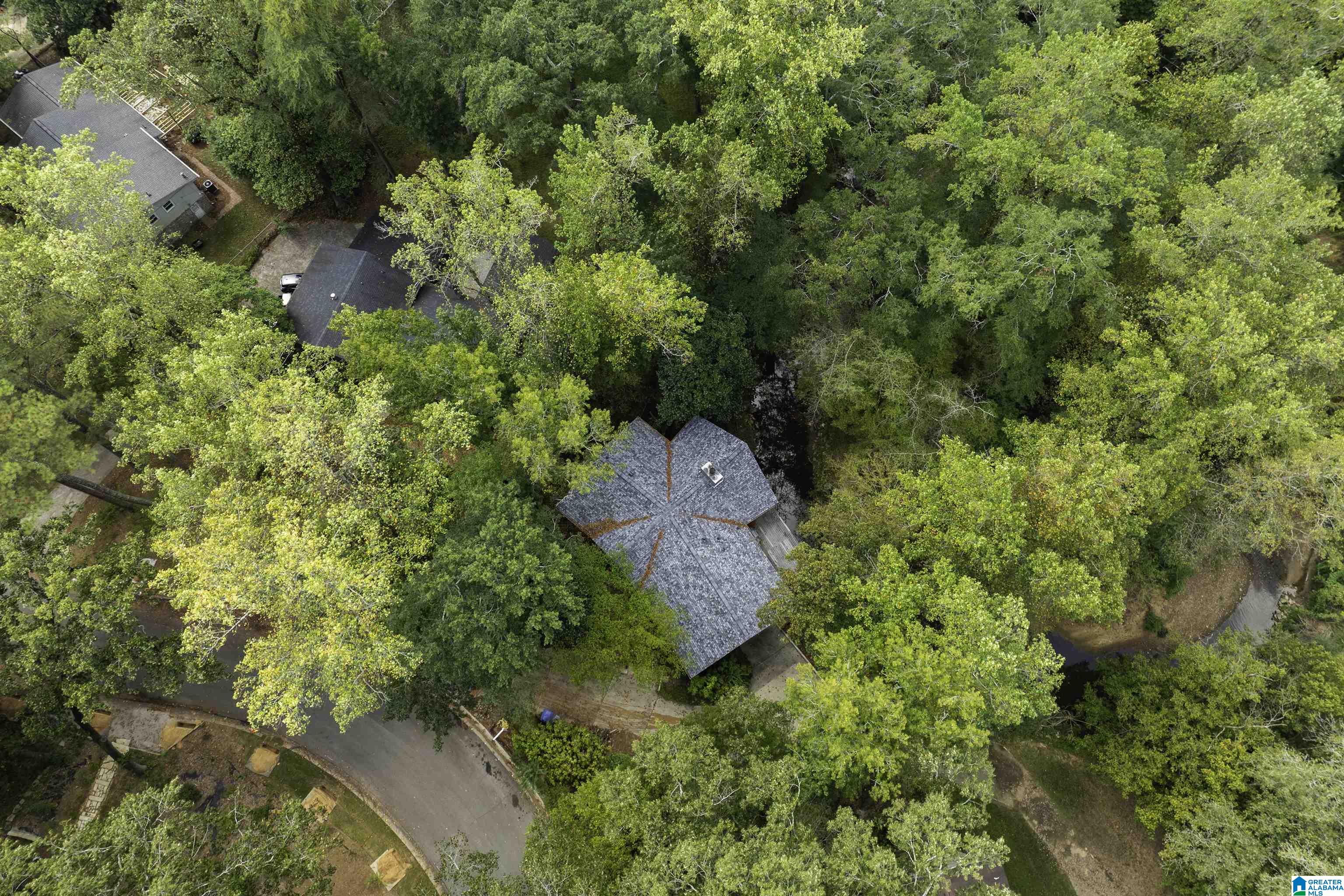 3064 WHISPERING PINES CIRCLE