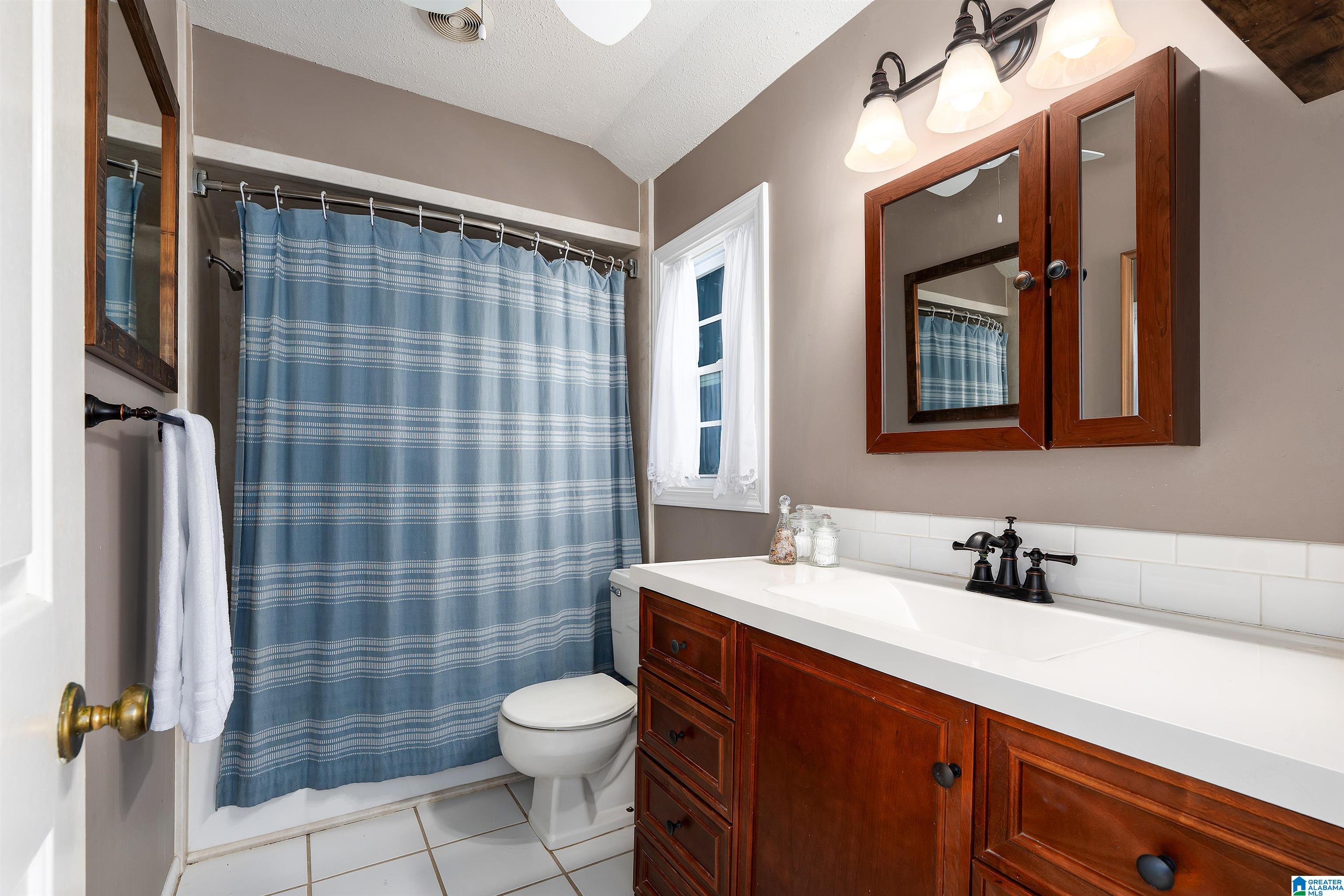 3064 WHISPERING PINES CIRCLE