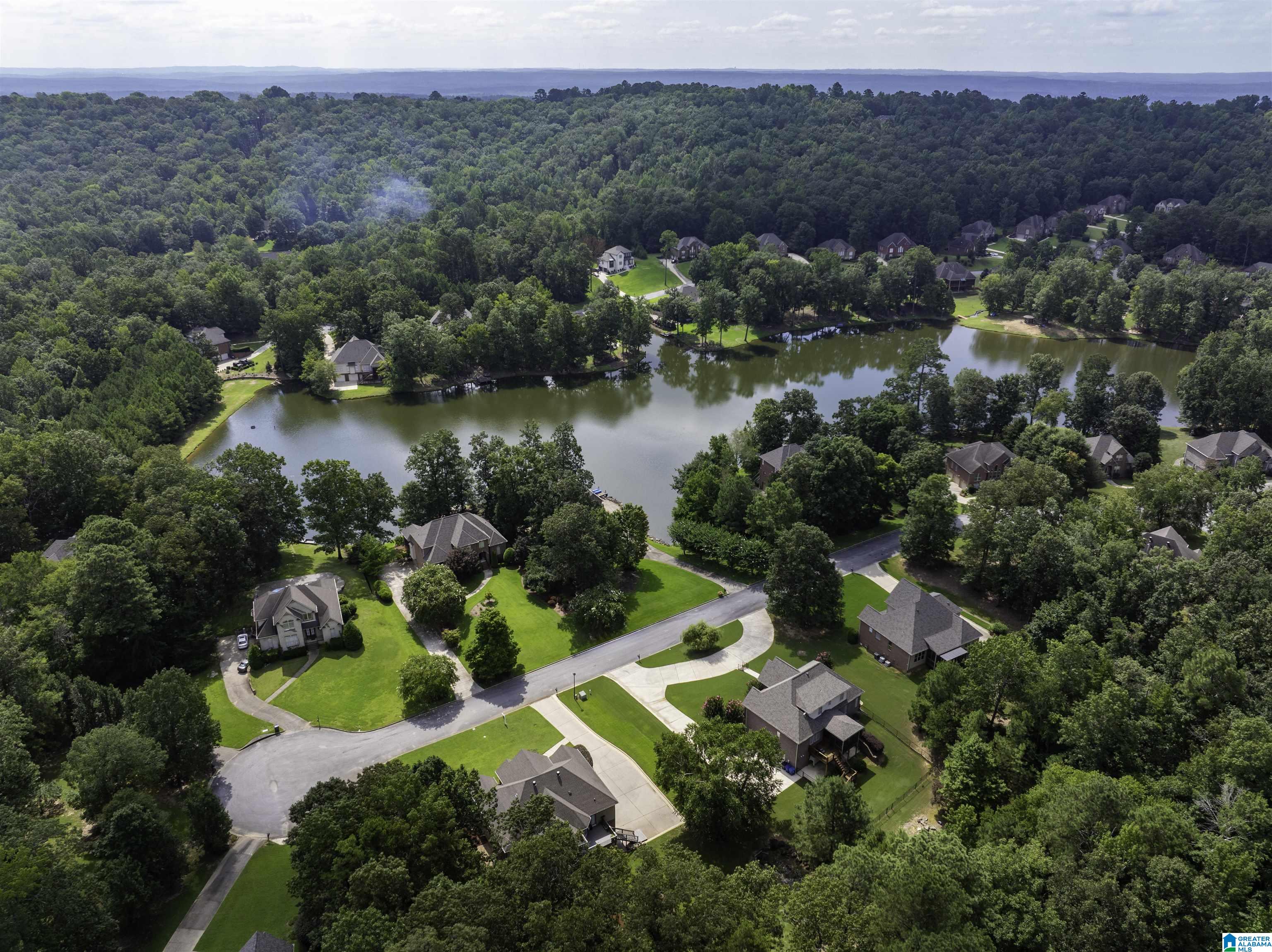 3588 LAKEFRONT TRAIL