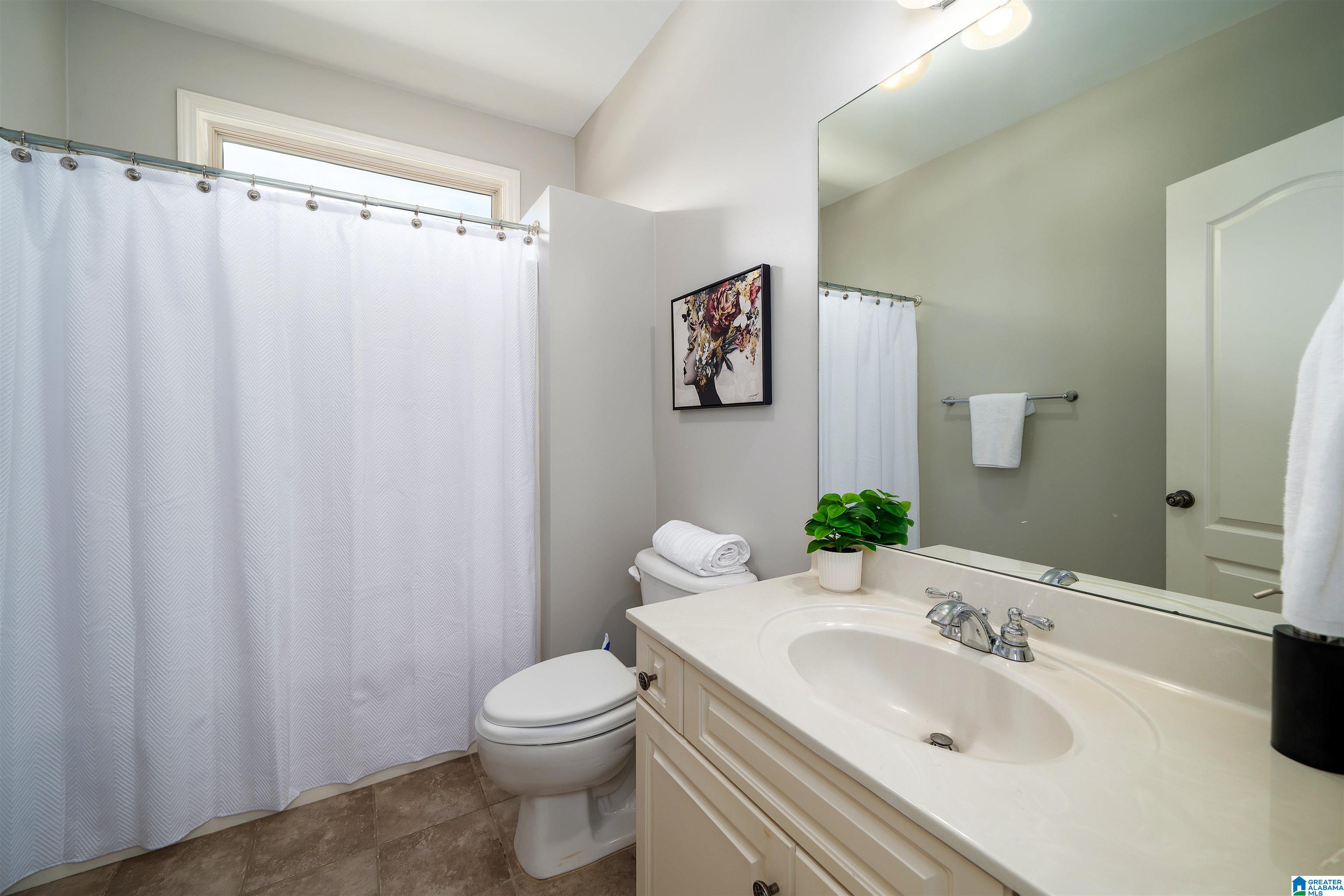 3588 LAKEFRONT TRAIL