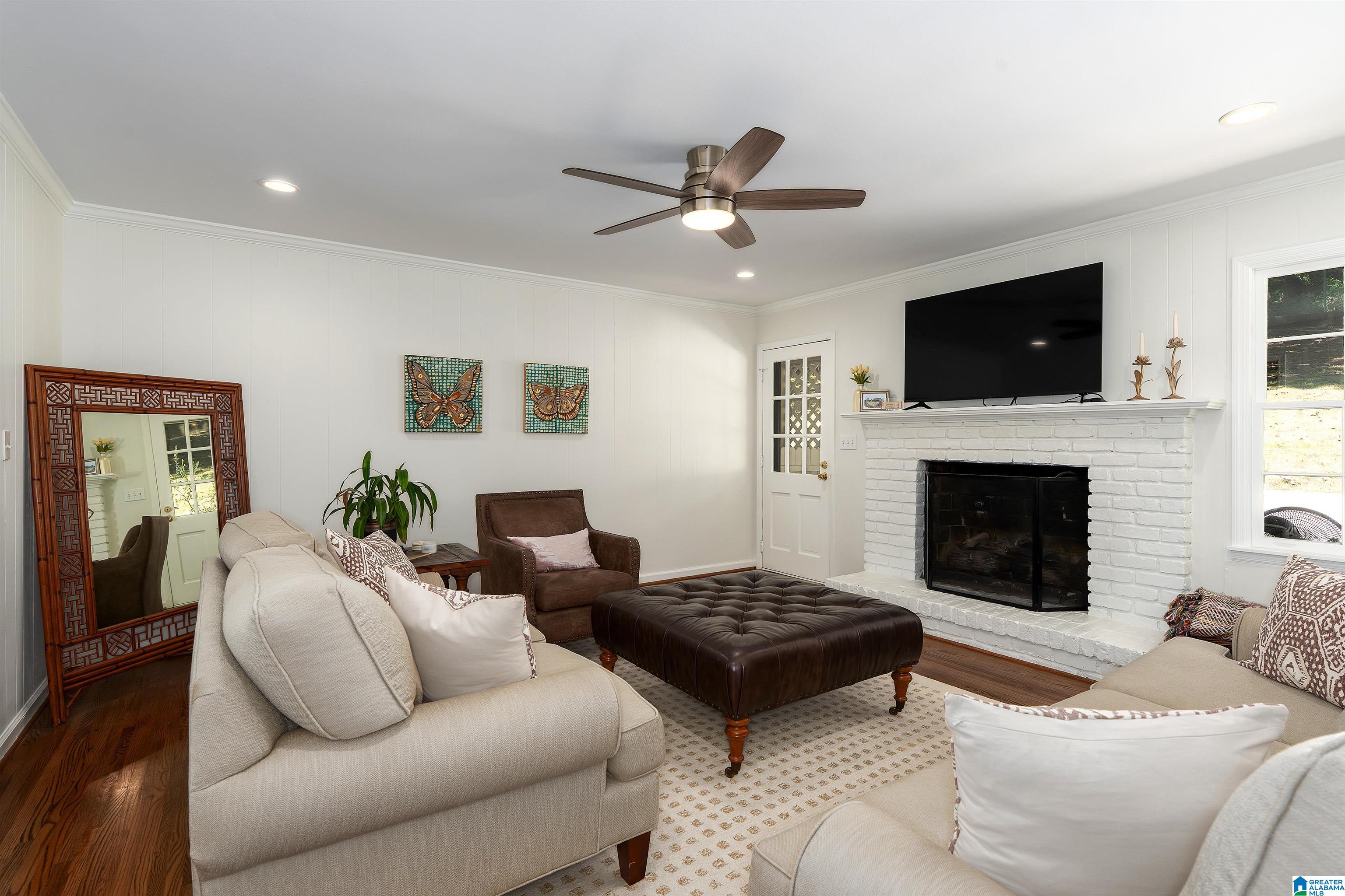 1312 ROUND HILL ROAD