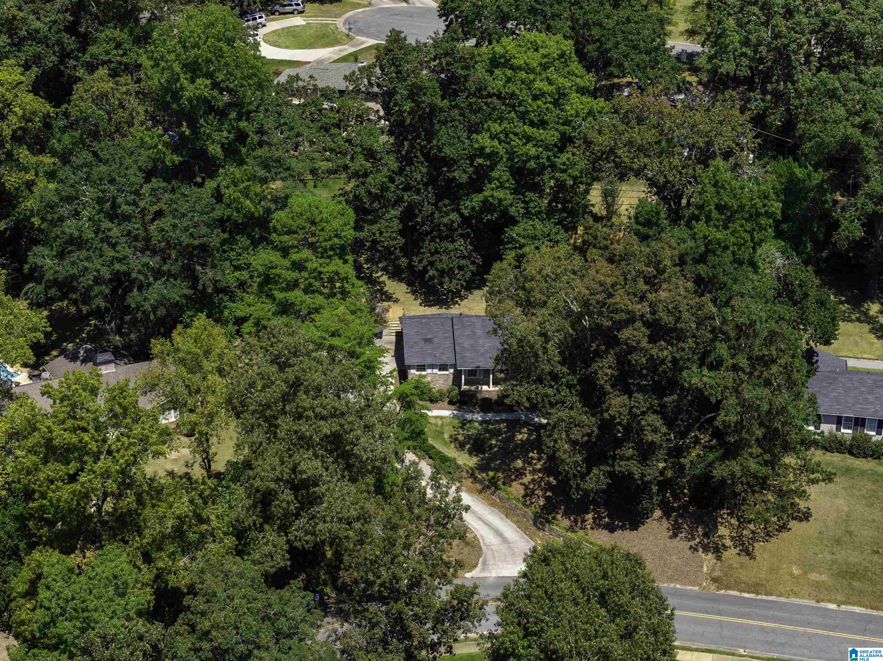 1312 ROUND HILL ROAD