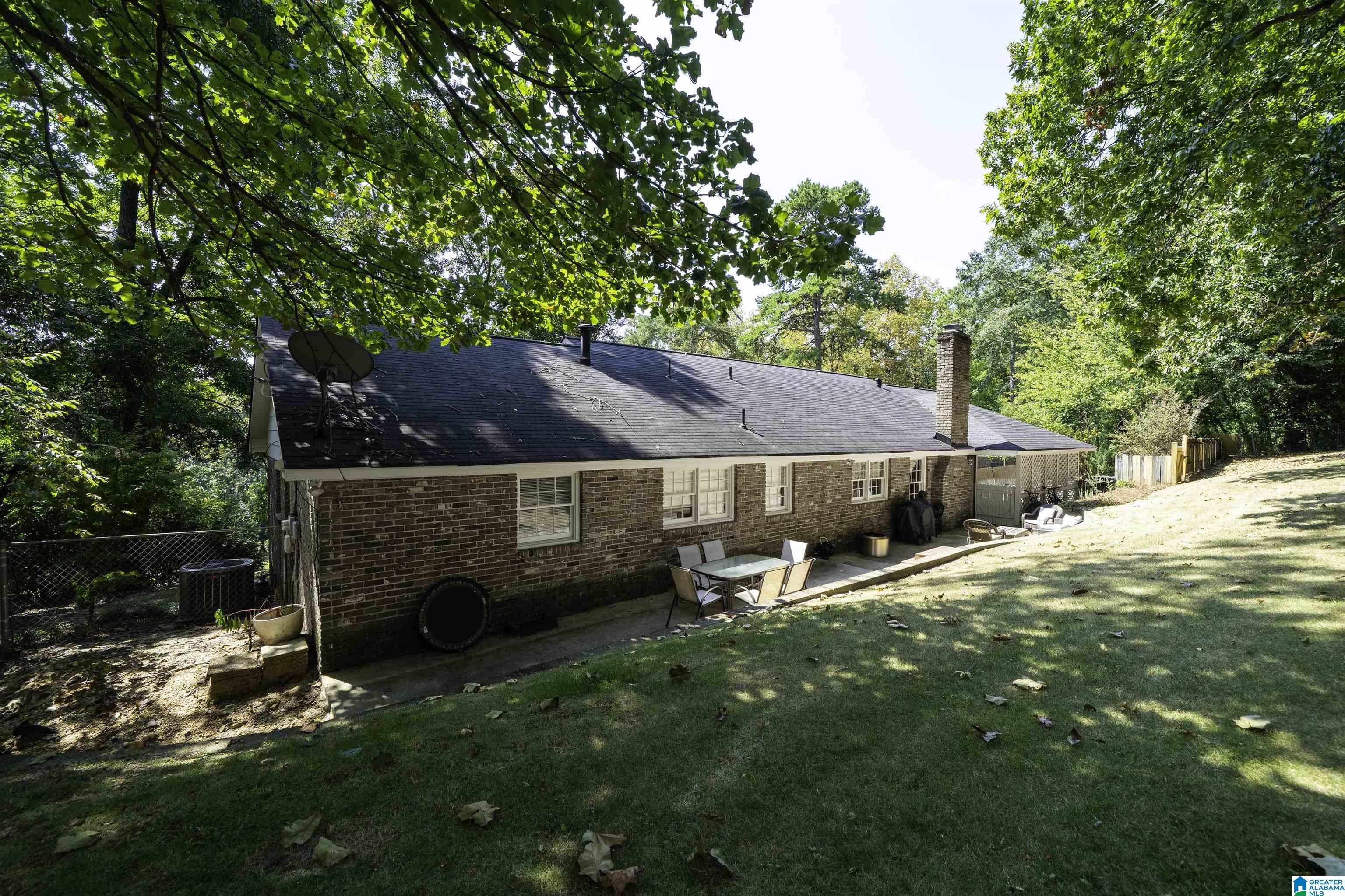 1312 ROUND HILL ROAD