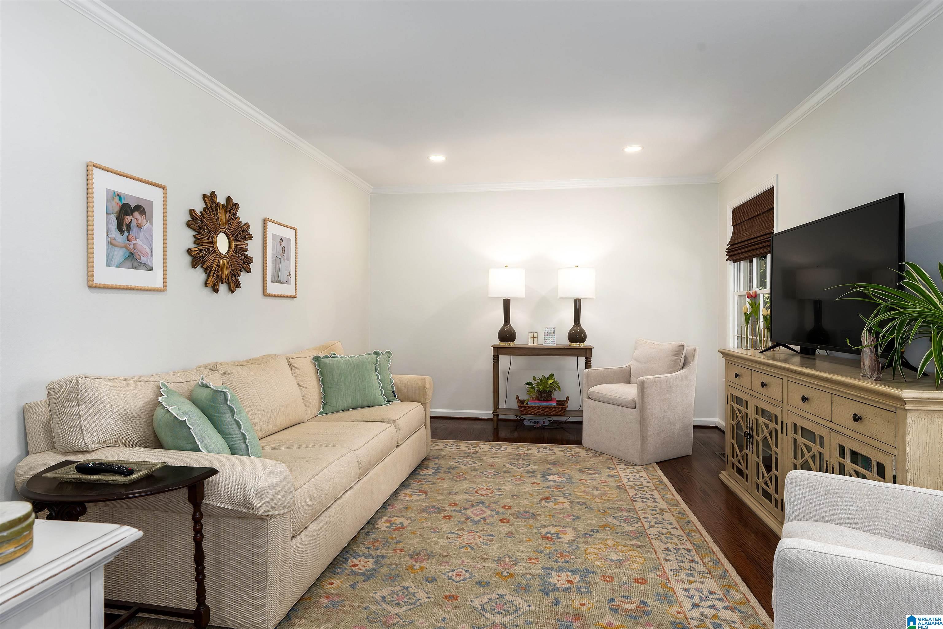 1312 ROUND HILL ROAD