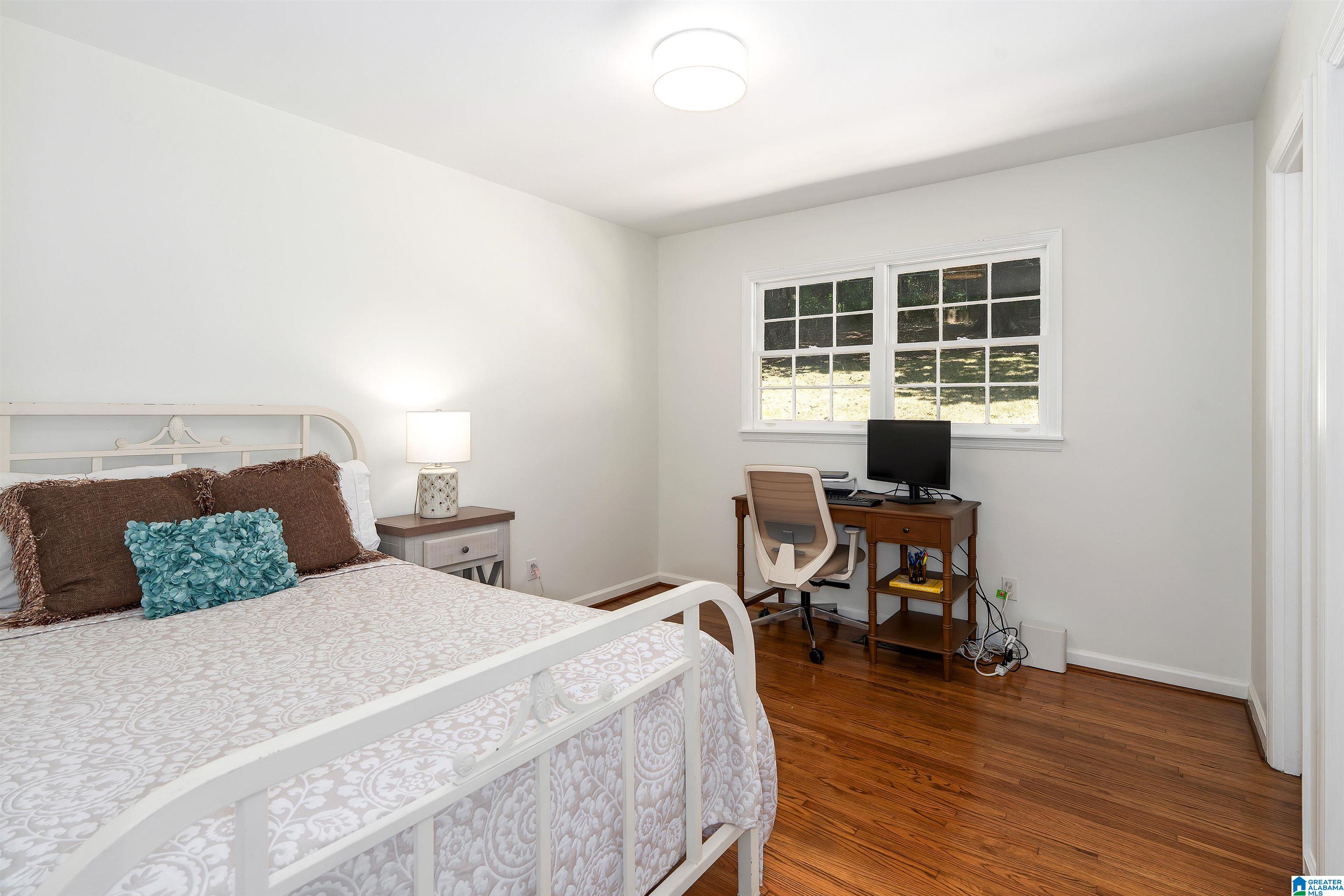 1312 ROUND HILL ROAD