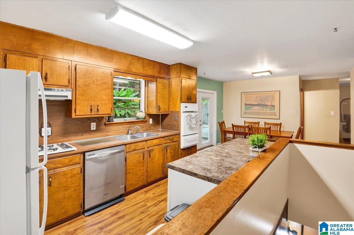 140 KING VALLEY DRIVE