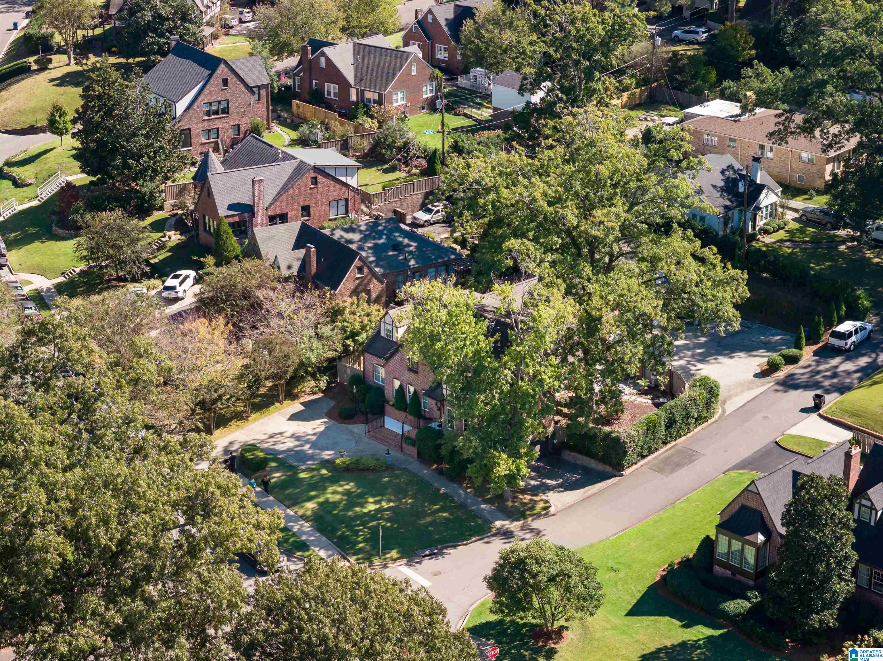 201 WINDSOR DRIVE