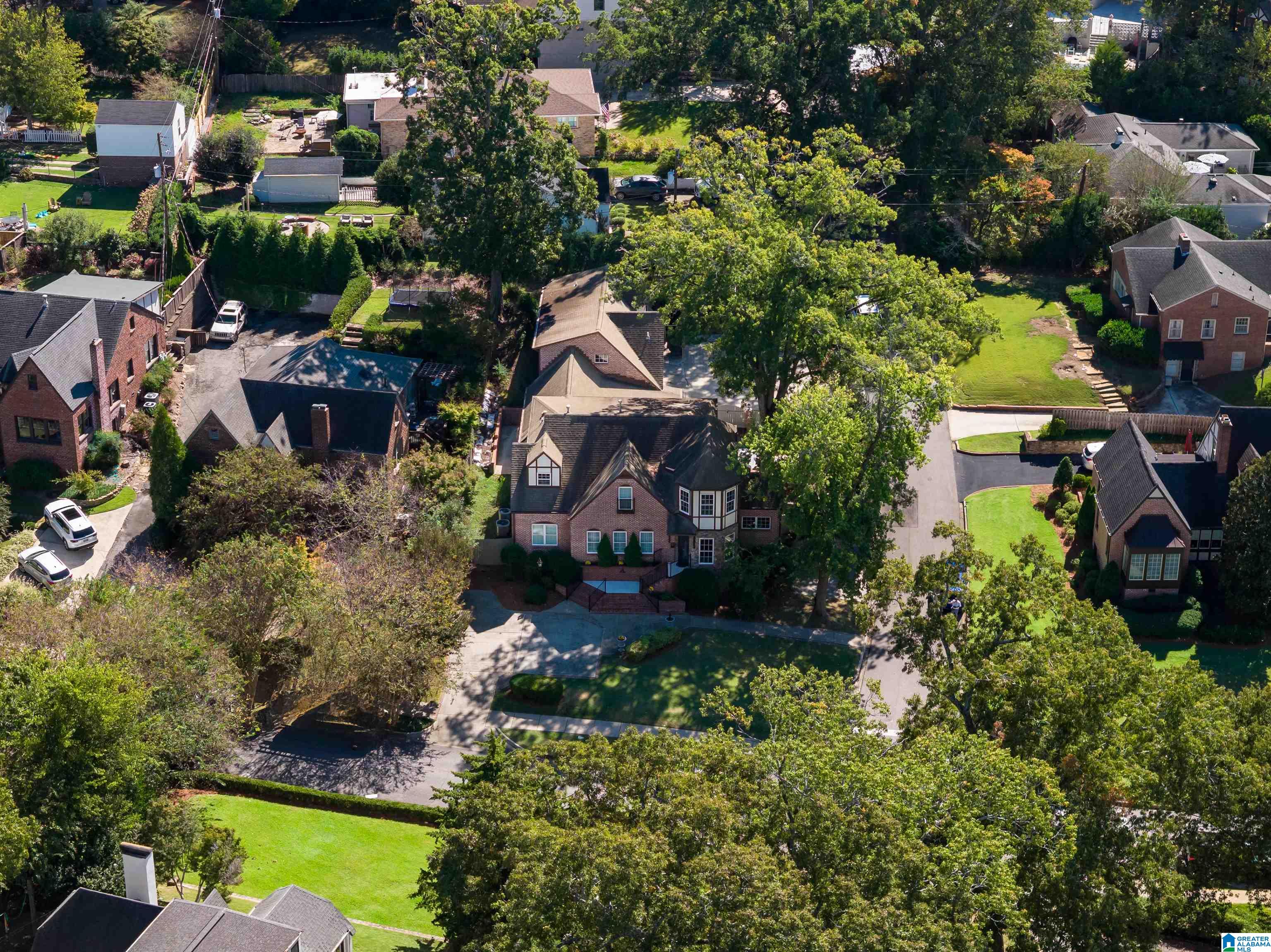 201 WINDSOR DRIVE