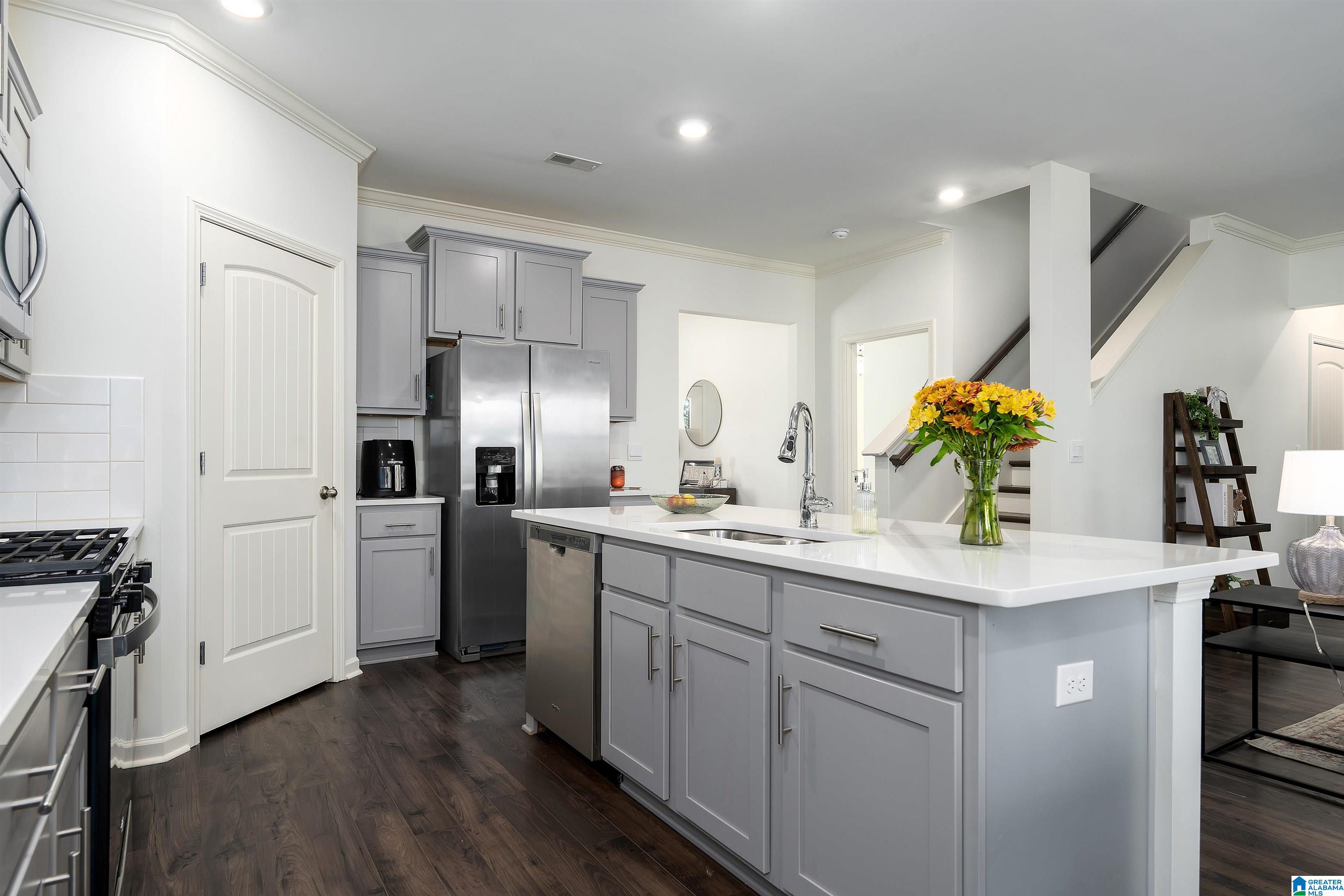 386 ROCK TERRACE DRIVE