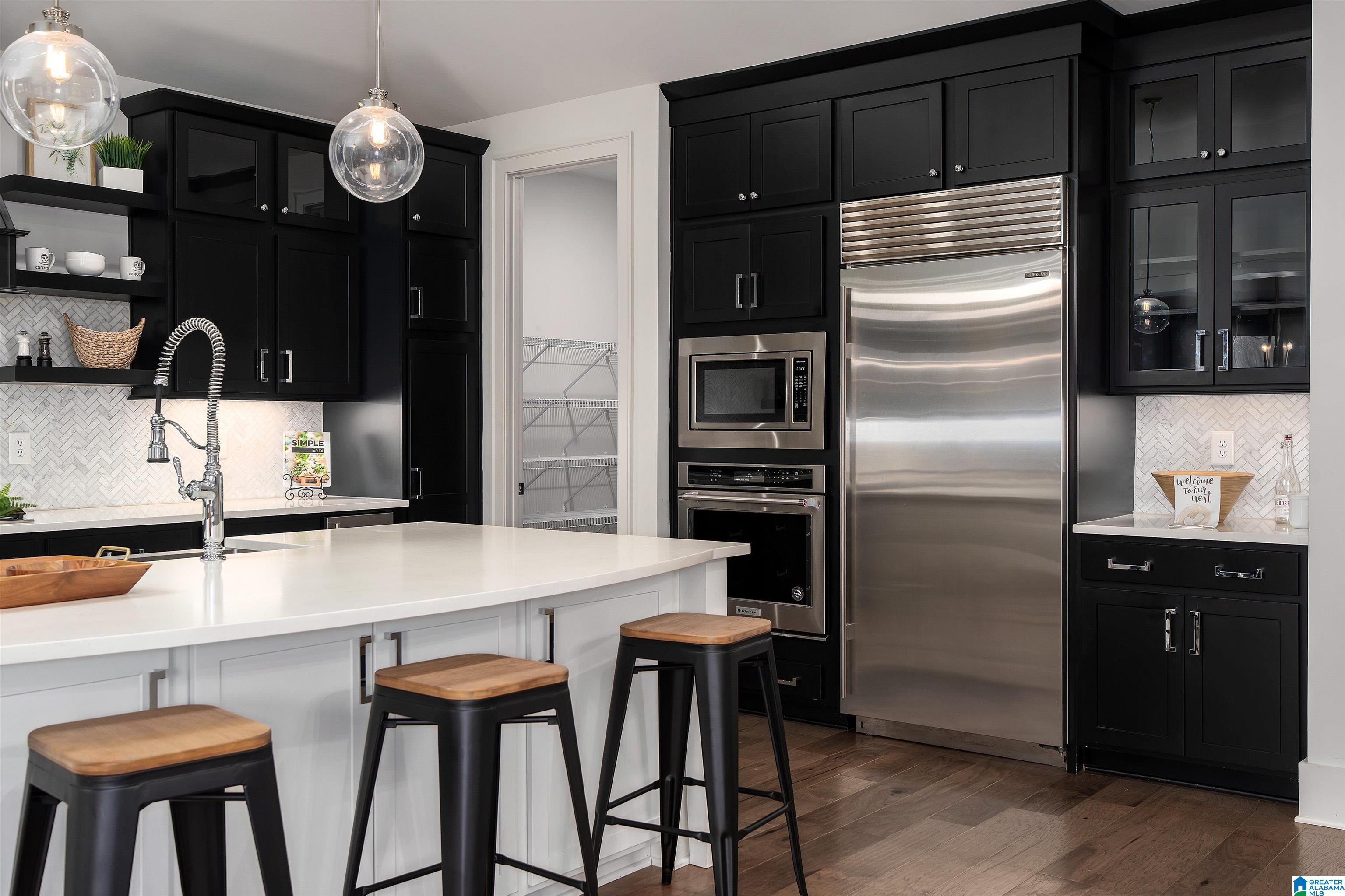 2744 BLACKRIDGE LANE