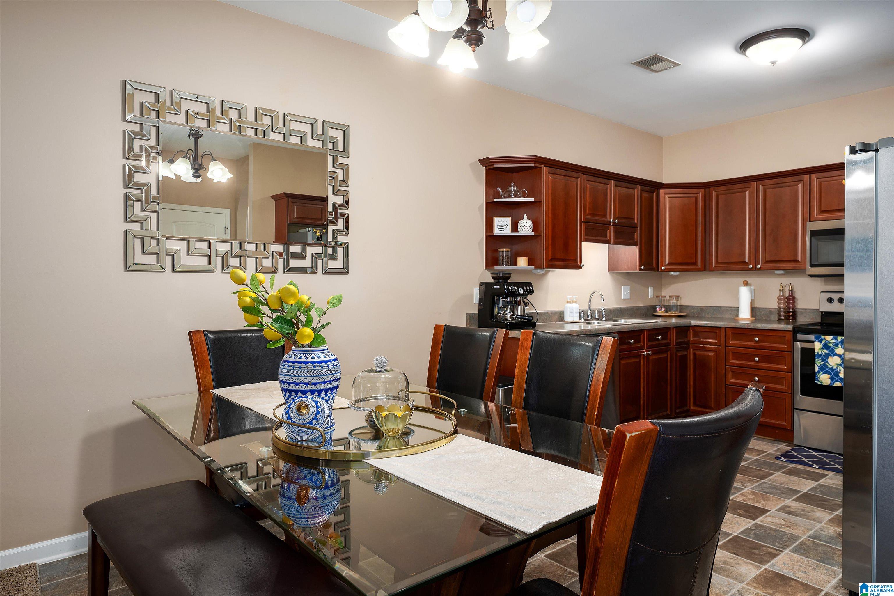 2457 RIDGEMONT DRIVE