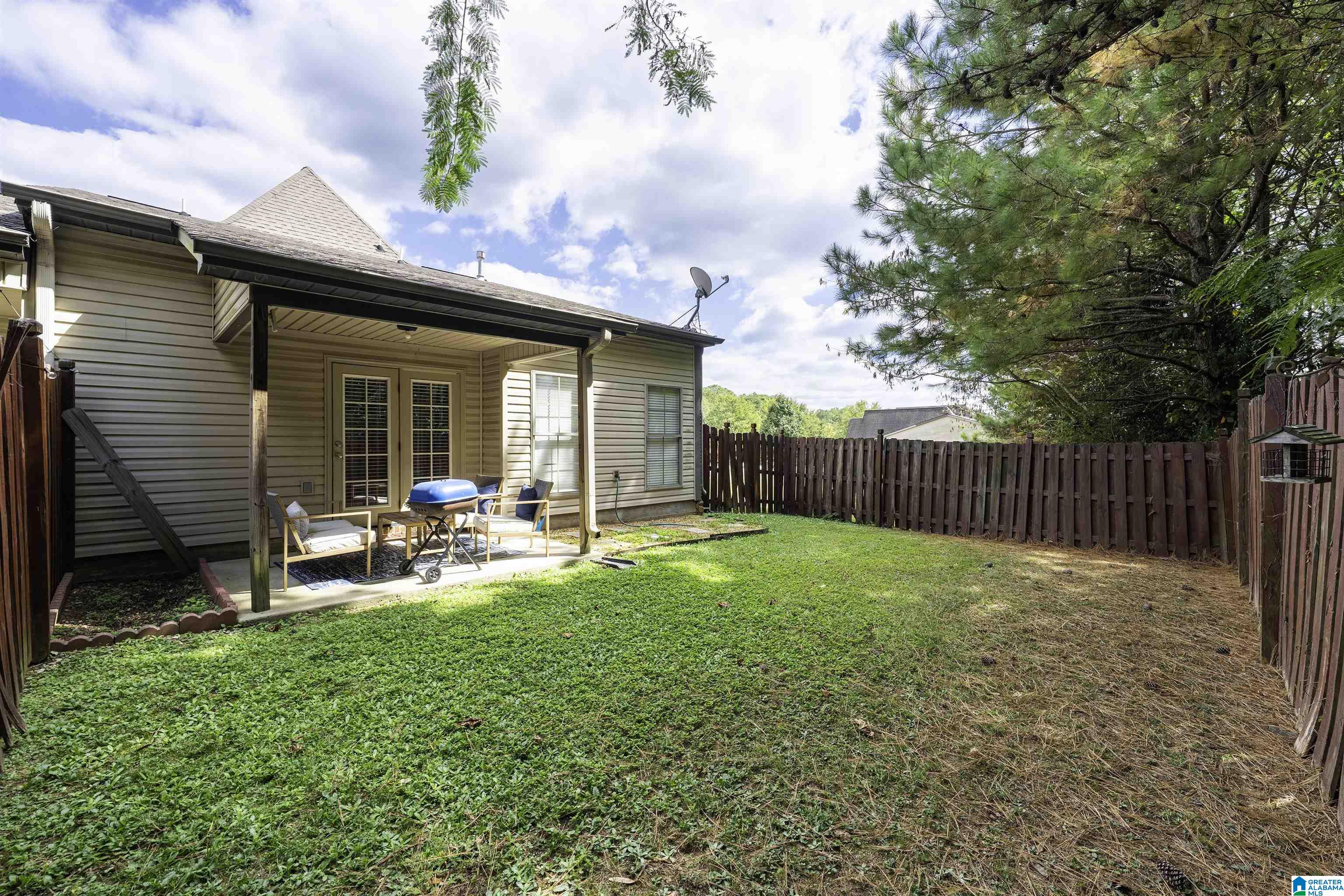 2457 RIDGEMONT DRIVE